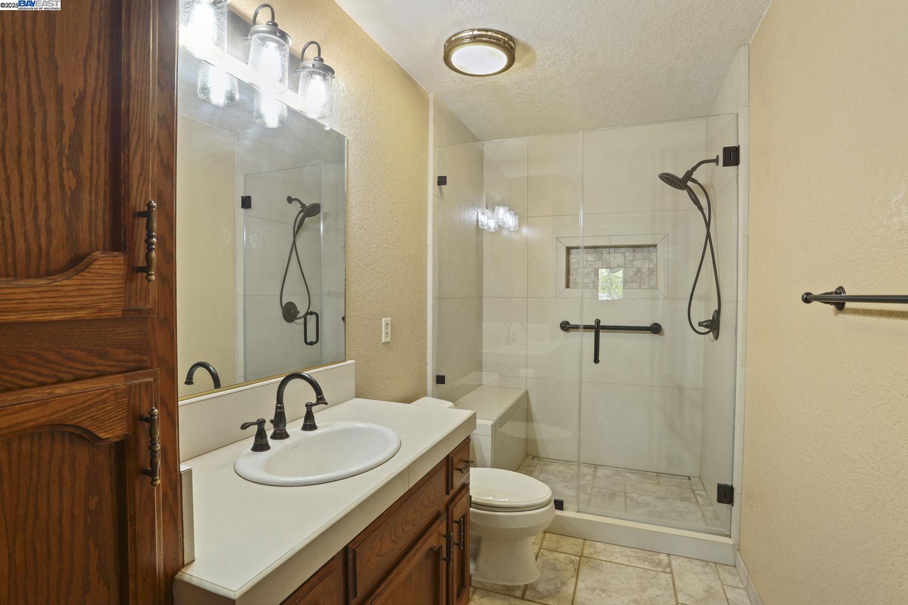 Detail Gallery Image 32 of 60 For 16551 Los Positas Way, Tracy,  CA 95304 - 5 Beds | 4 Baths