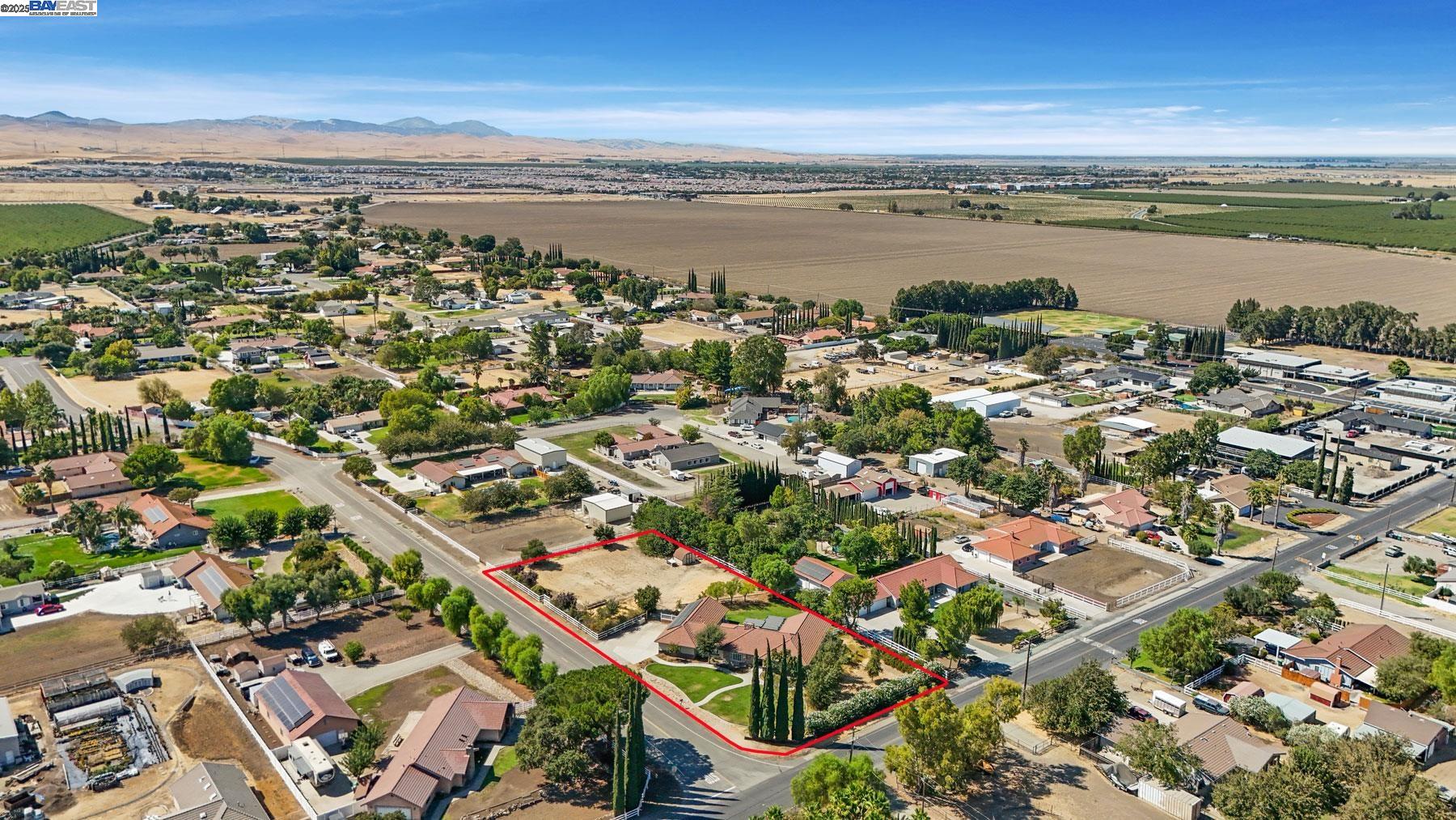 Detail Gallery Image 6 of 60 For 16551 Los Positas Way, Tracy,  CA 95304 - 5 Beds | 4 Baths