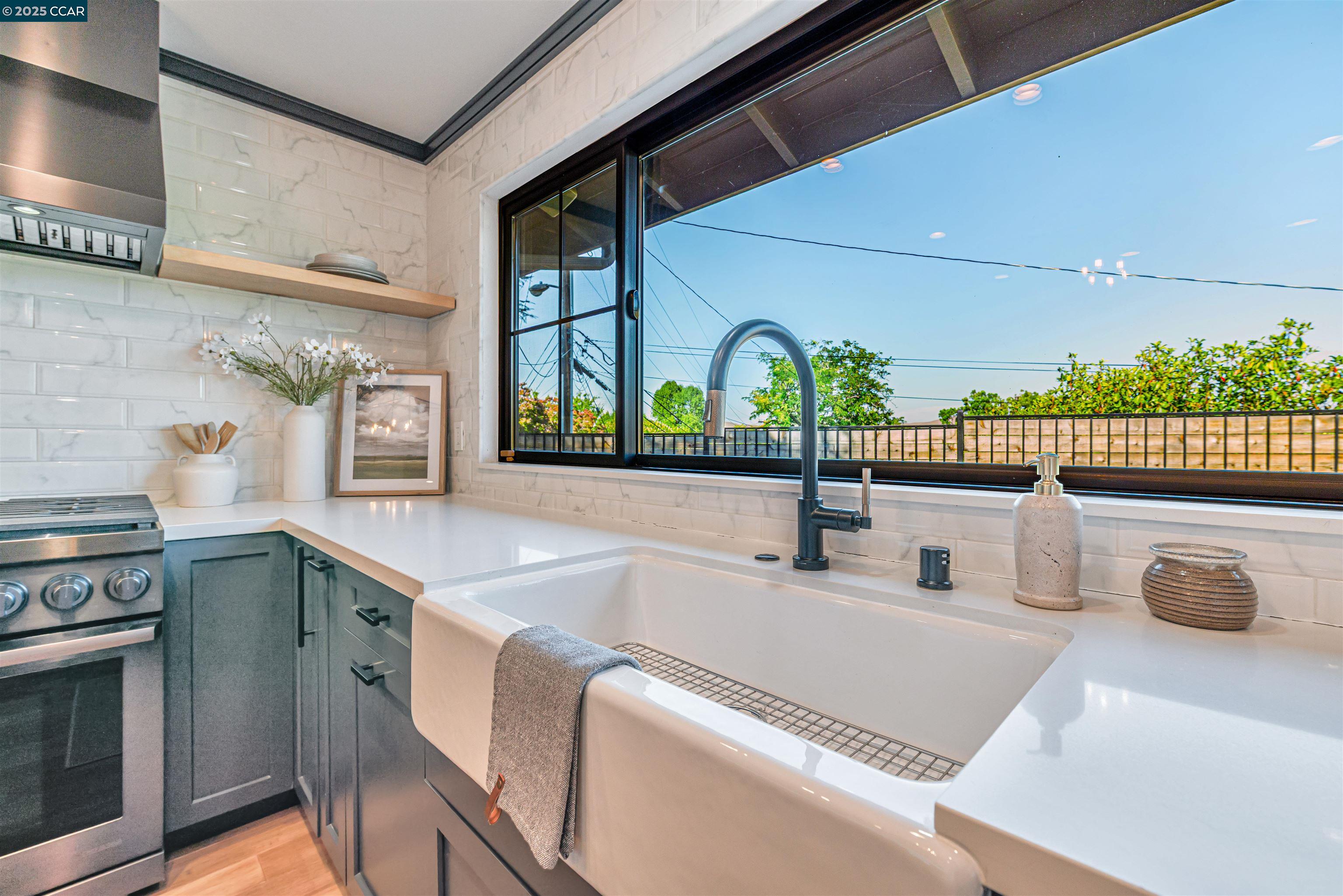 Detail Gallery Image 13 of 42 For 3674 Northridge Dr, Concord,  CA 94518 - 4 Beds | 2 Baths