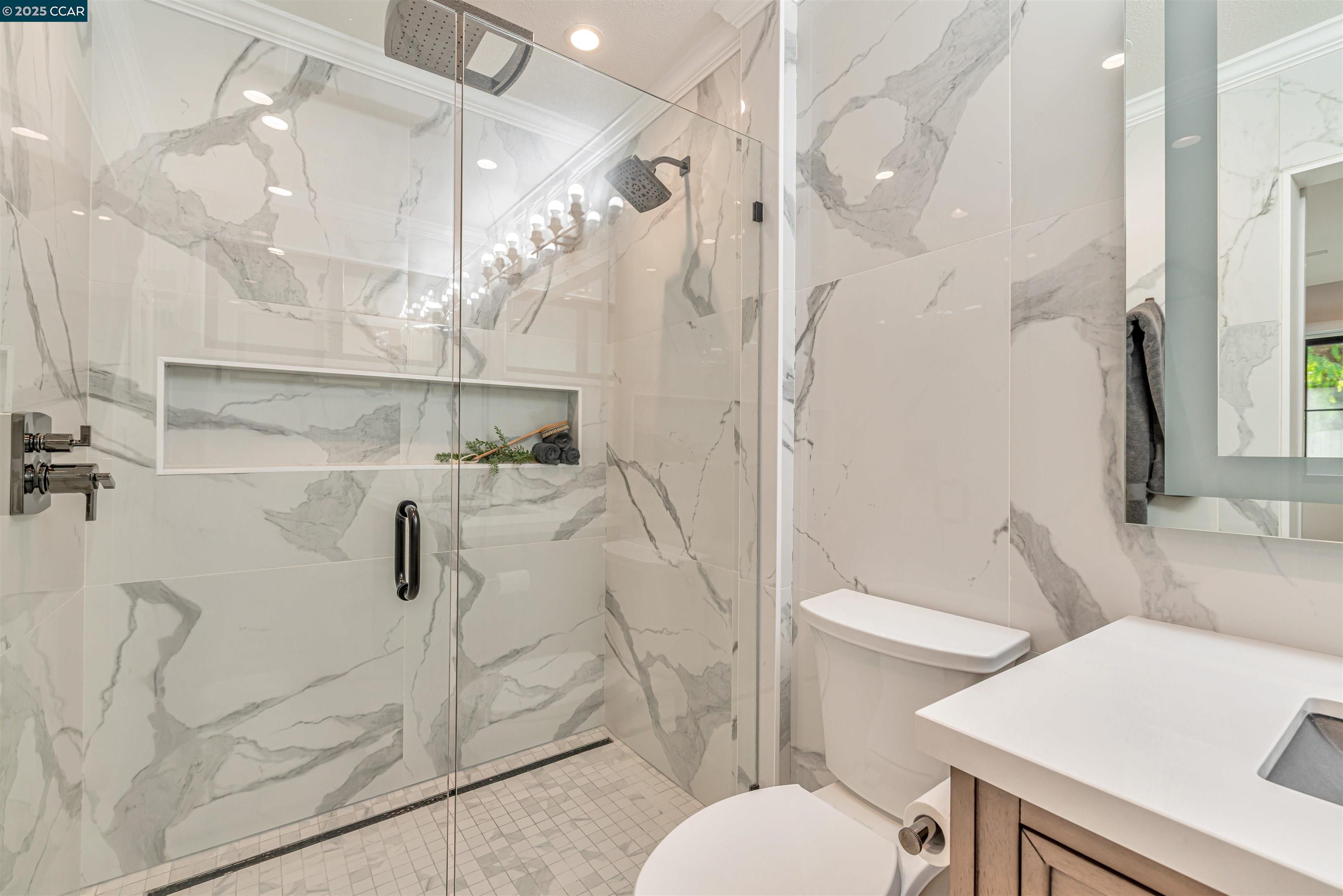 Detail Gallery Image 32 of 42 For 3674 Northridge Dr, Concord,  CA 94518 - 4 Beds | 2 Baths