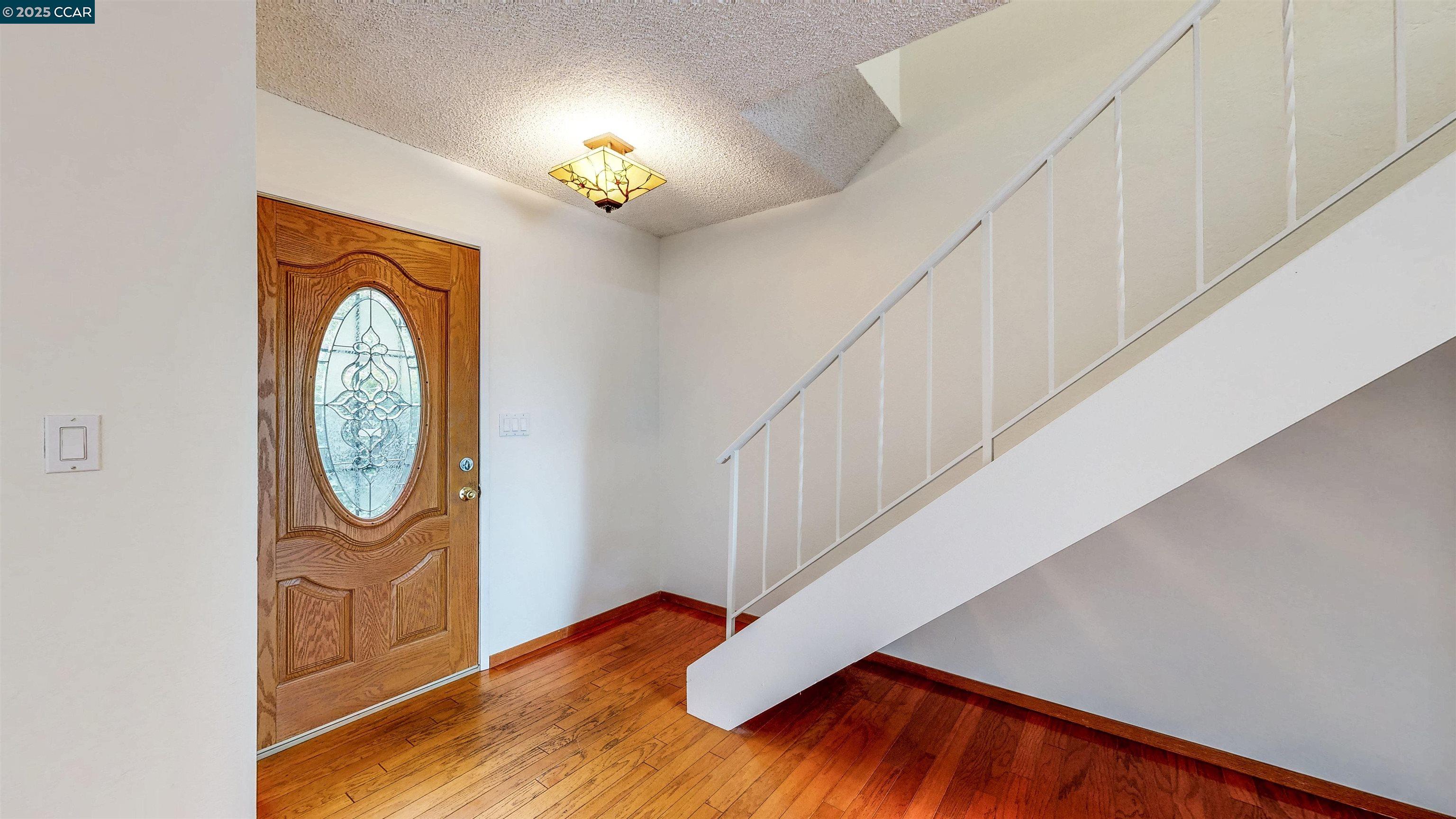 Detail Gallery Image 12 of 37 For 117 Sunset Cir #36,  Benicia,  CA 94510 - 3 Beds | 1/1 Baths