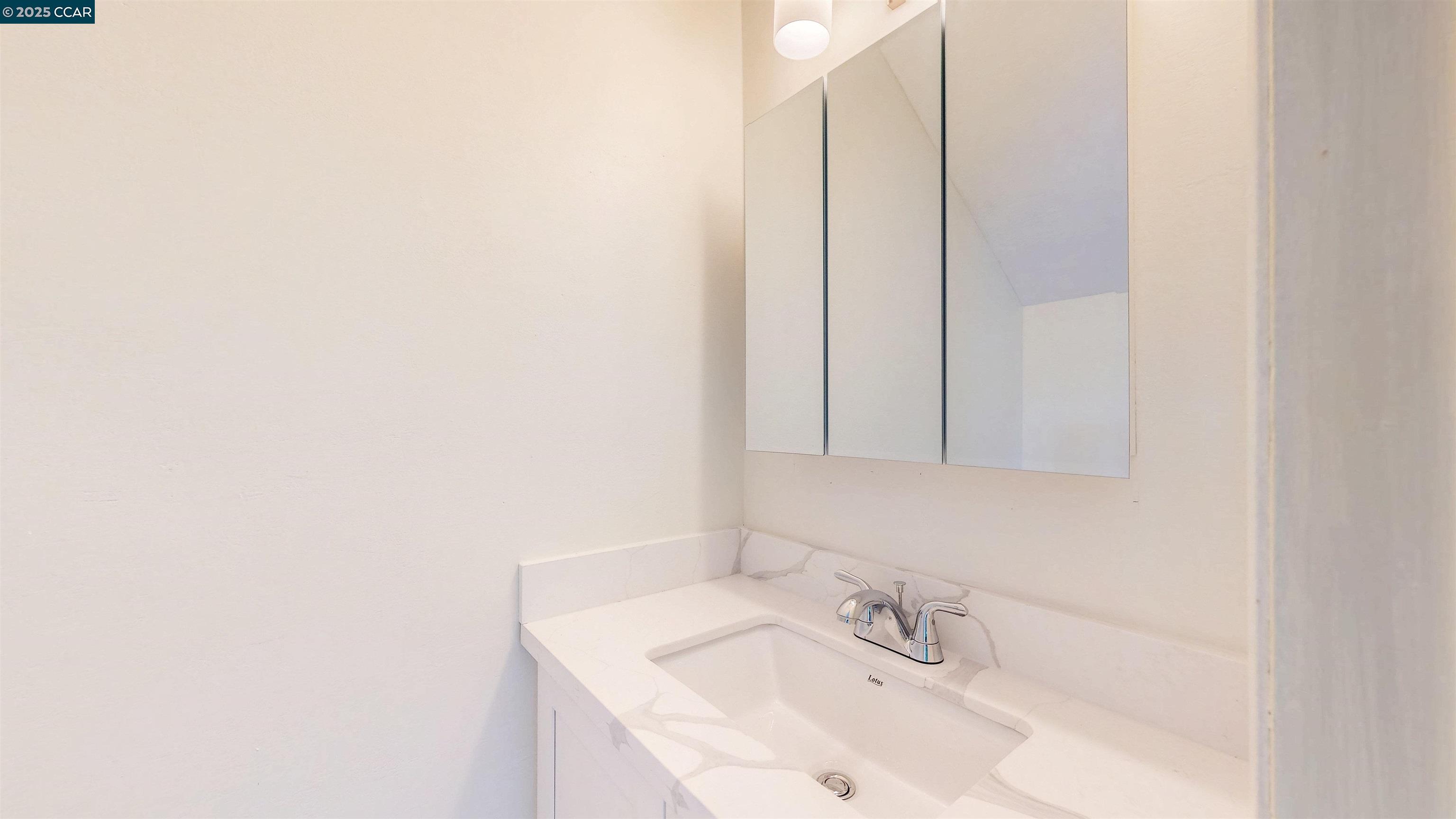 Detail Gallery Image 31 of 37 For 117 Sunset Cir #36,  Benicia,  CA 94510 - 3 Beds | 1/1 Baths