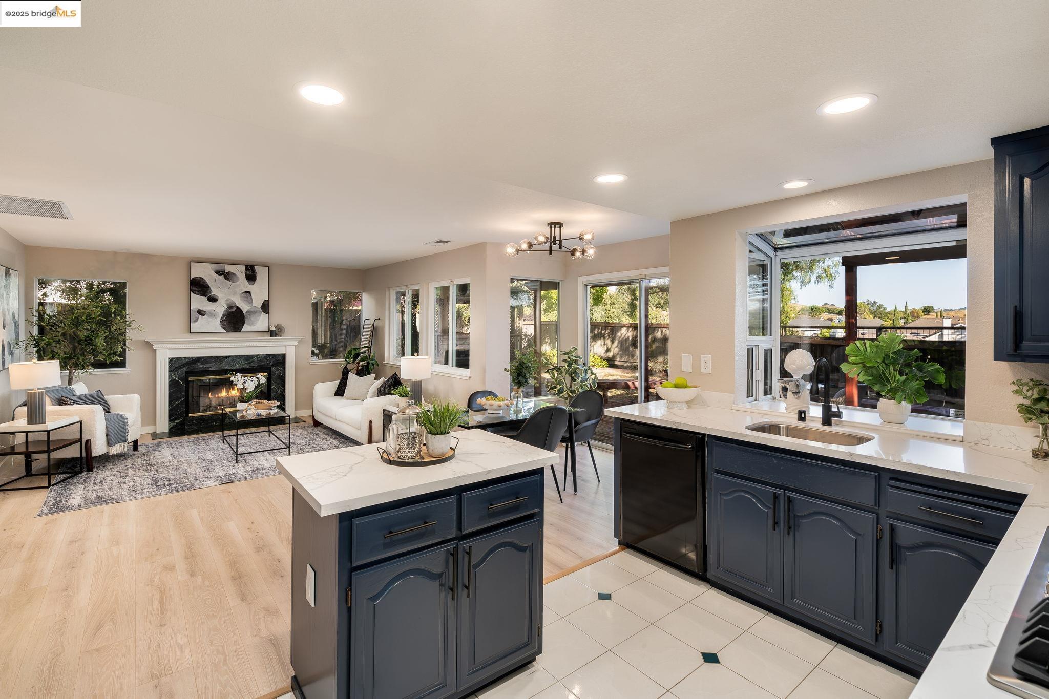 Detail Gallery Image 1 of 60 For 2708 Carmen Ct, Pinole,  CA 94564 - 3 Beds | 2/1 Baths