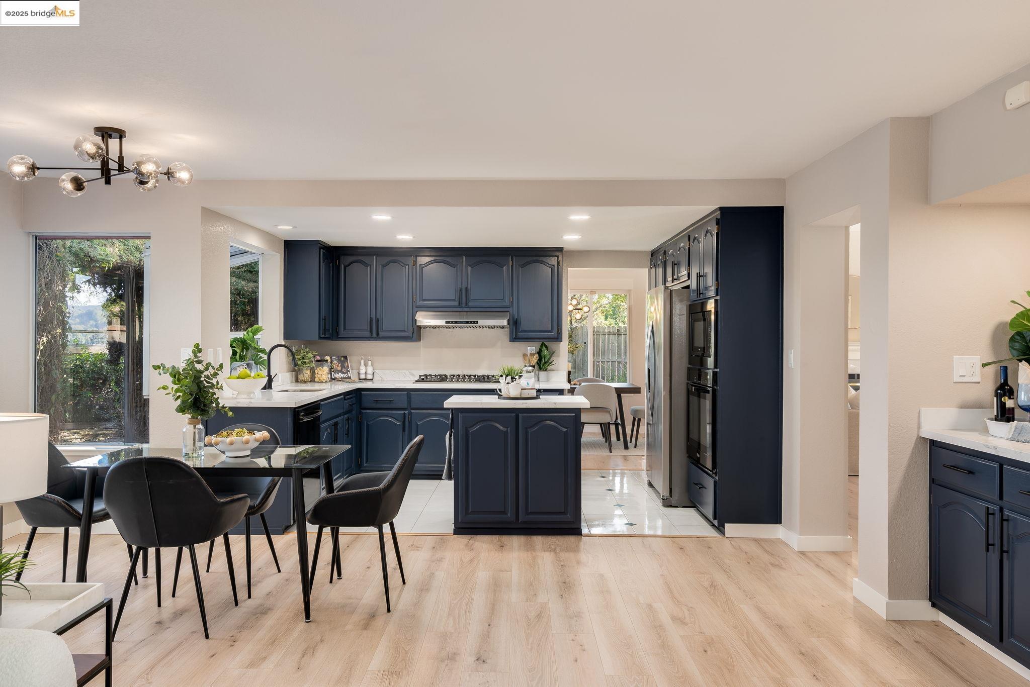 Detail Gallery Image 18 of 60 For 2708 Carmen Ct, Pinole,  CA 94564 - 3 Beds | 2/1 Baths