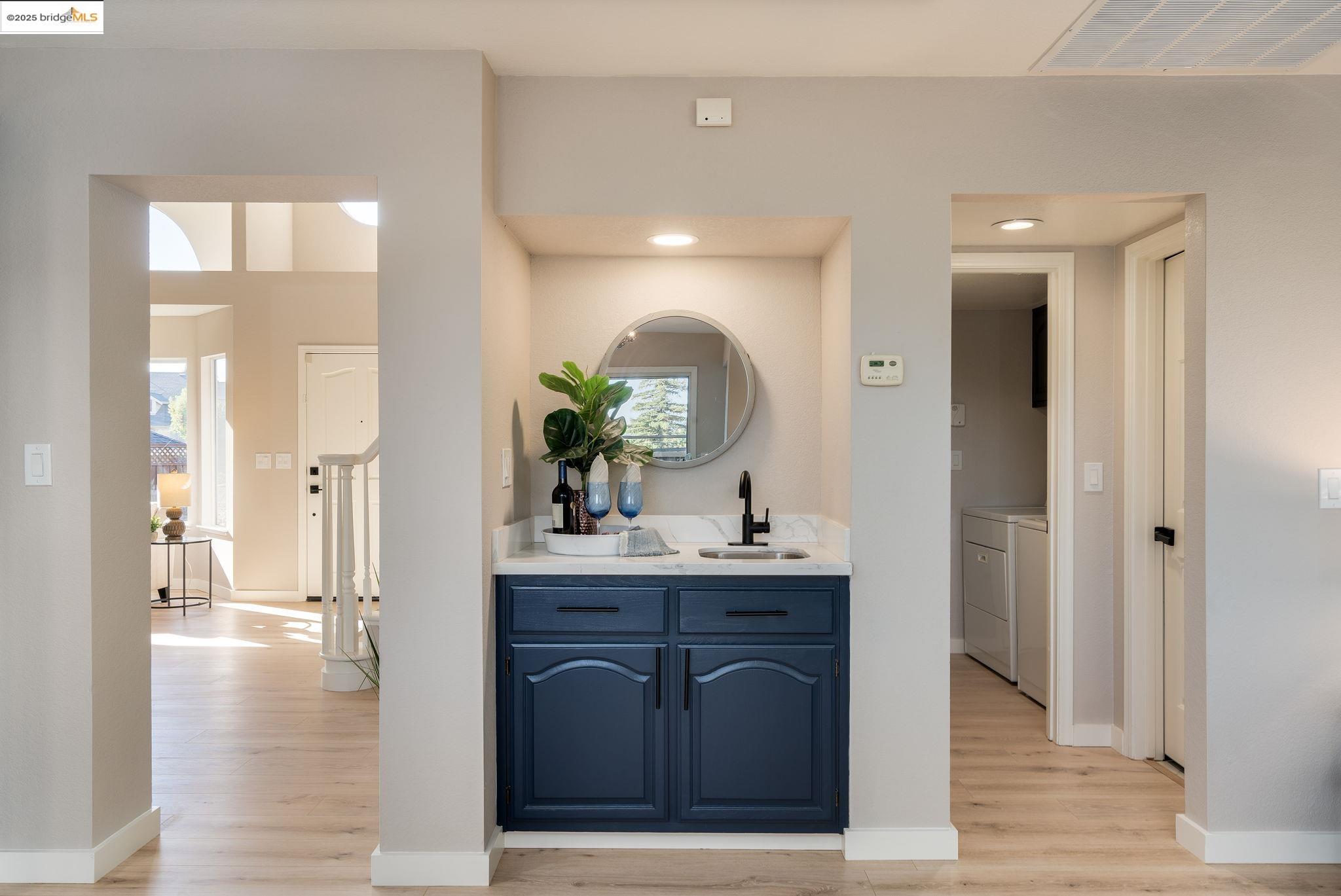 Detail Gallery Image 19 of 60 For 2708 Carmen Ct, Pinole,  CA 94564 - 3 Beds | 2/1 Baths