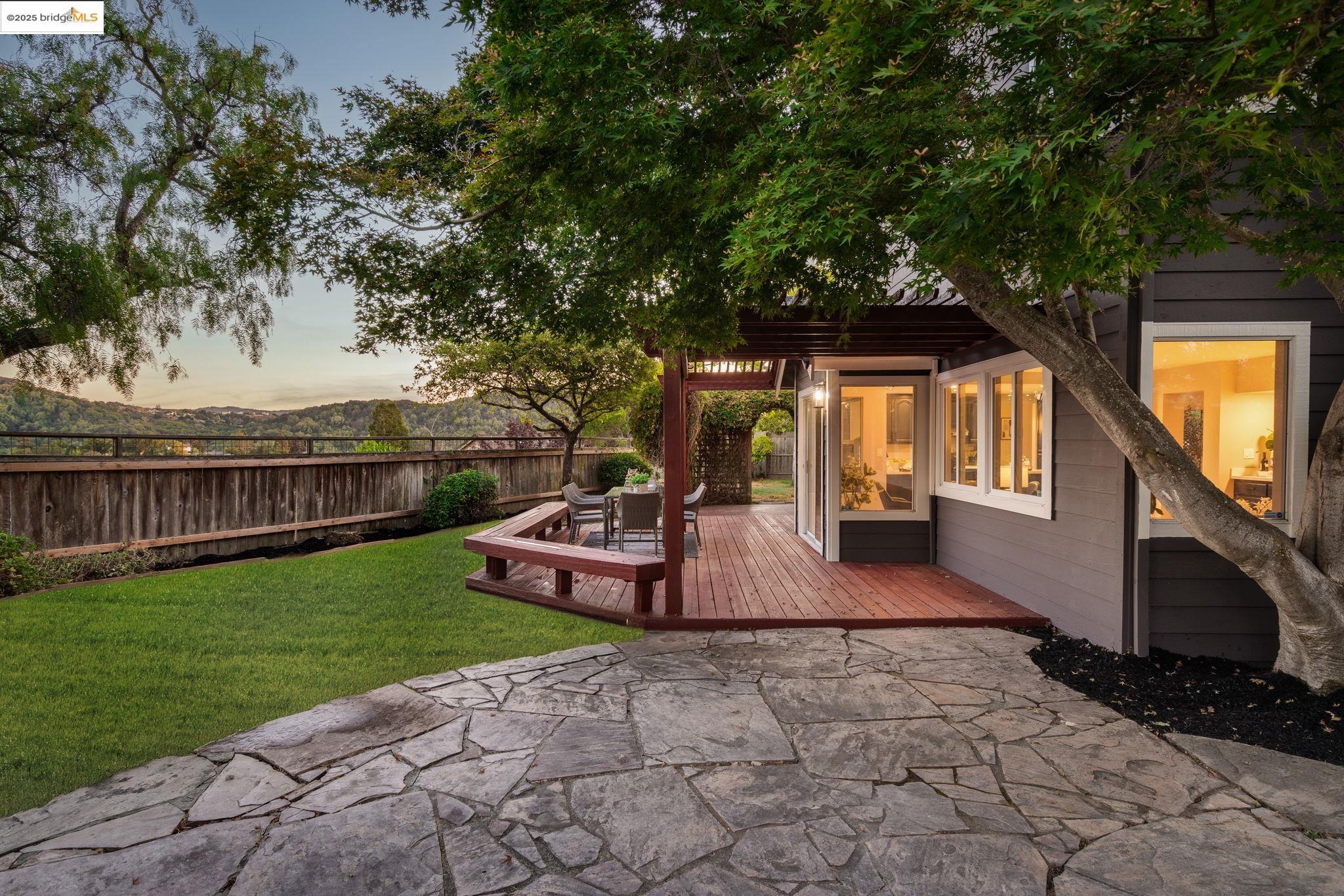 Detail Gallery Image 39 of 60 For 2708 Carmen Ct, Pinole,  CA 94564 - 3 Beds | 2/1 Baths