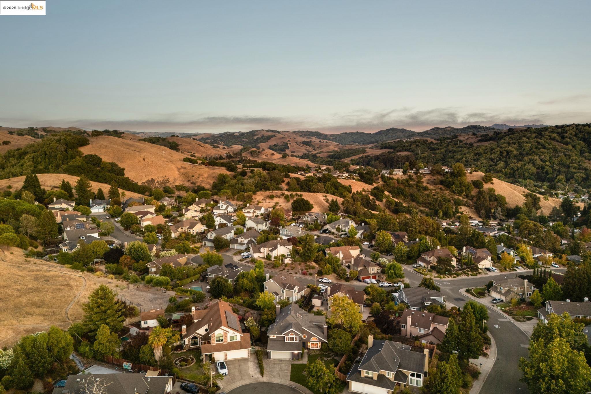 Detail Gallery Image 54 of 60 For 2708 Carmen Ct, Pinole,  CA 94564 - 3 Beds | 2/1 Baths