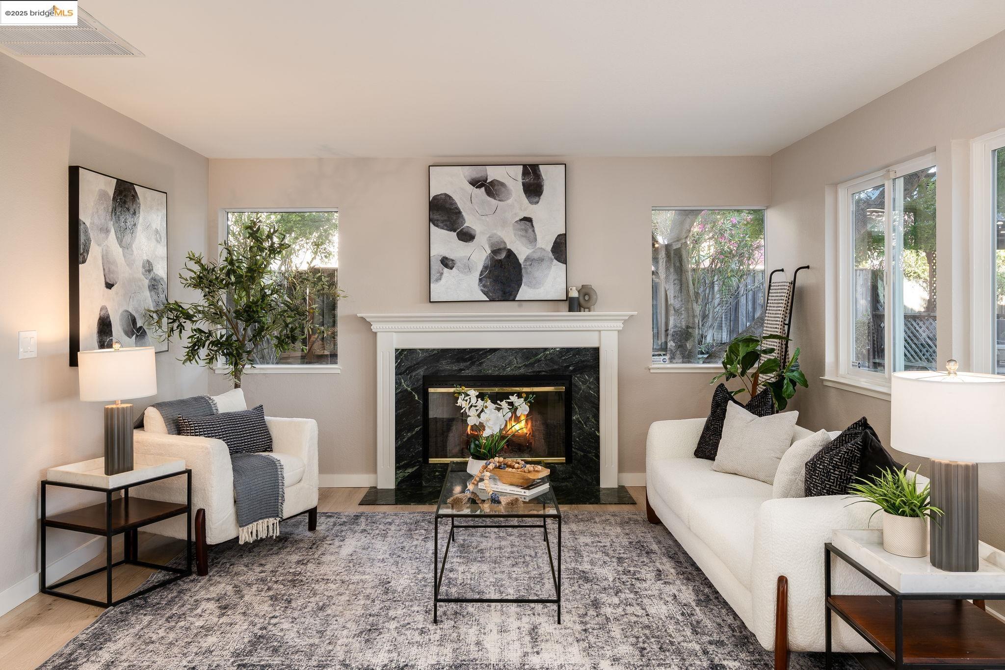 Detail Gallery Image 8 of 60 For 2708 Carmen Ct, Pinole,  CA 94564 - 3 Beds | 2/1 Baths