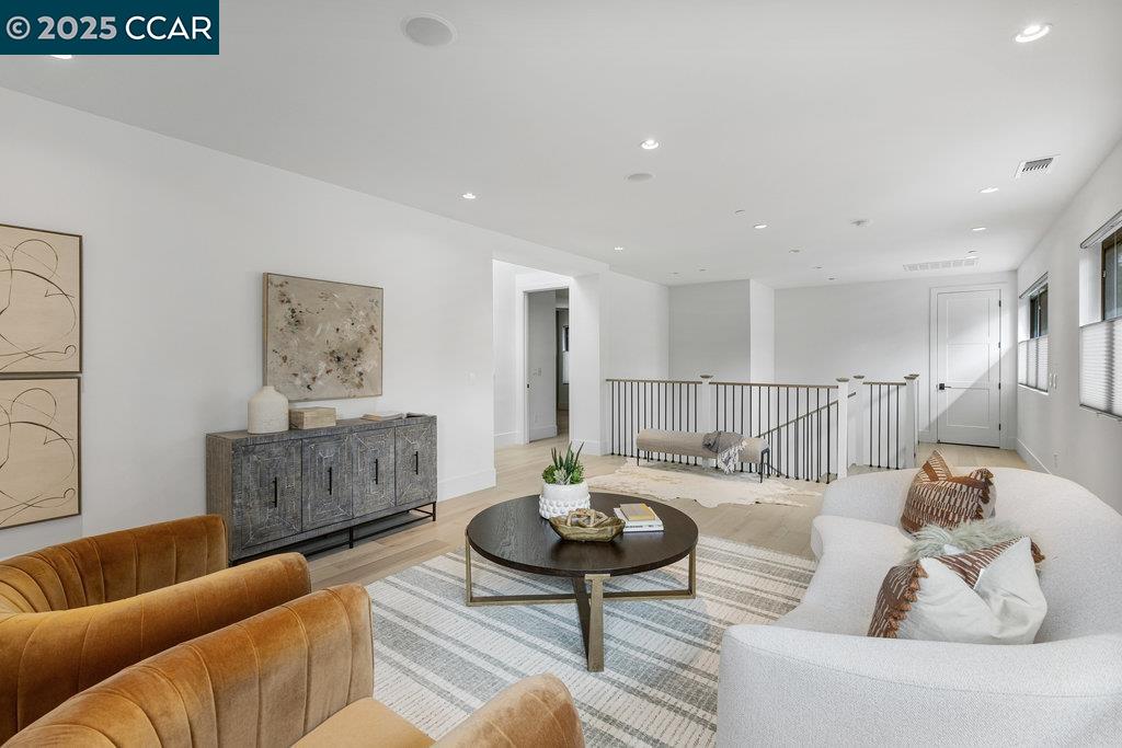 Detail Gallery Image 38 of 53 For 11 Willowmere Rd, Danville,  CA 94526 - 5 Beds | 5/1 Baths