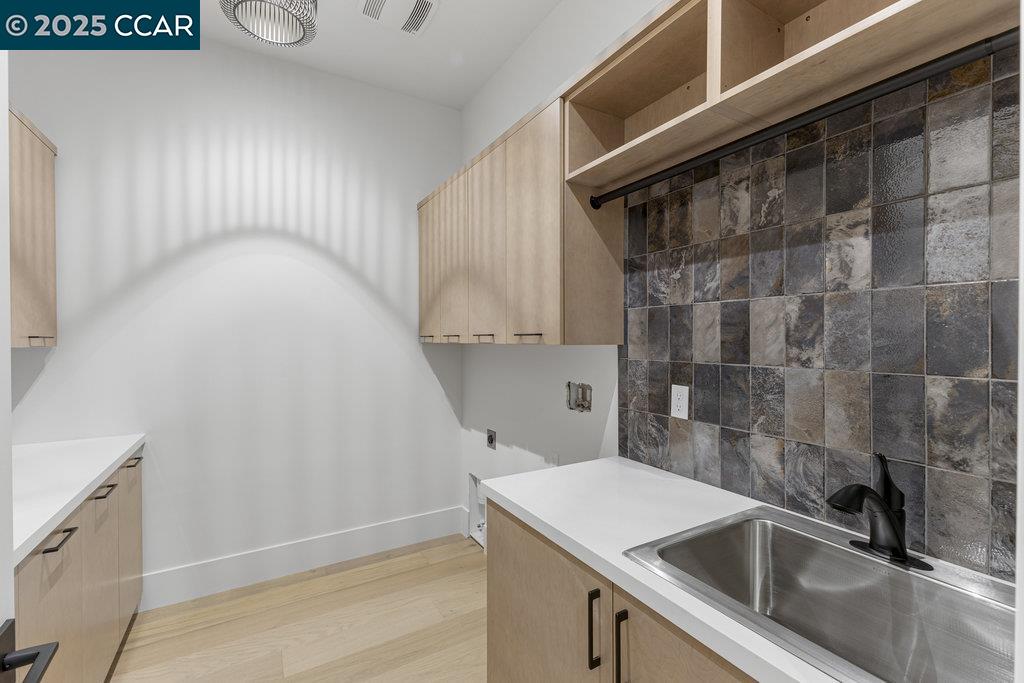 Detail Gallery Image 51 of 53 For 11 Willowmere Rd, Danville,  CA 94526 - 5 Beds | 5/1 Baths