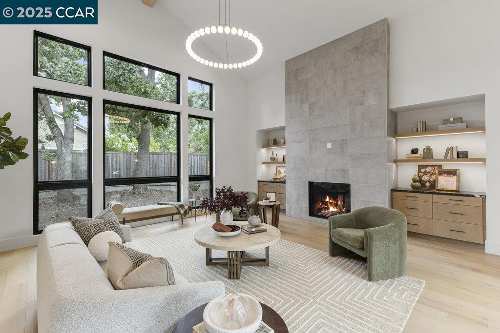 Detail Gallery Image 8 of 53 For 11 Willowmere Rd, Danville,  CA 94526 - 5 Beds | 5/1 Baths