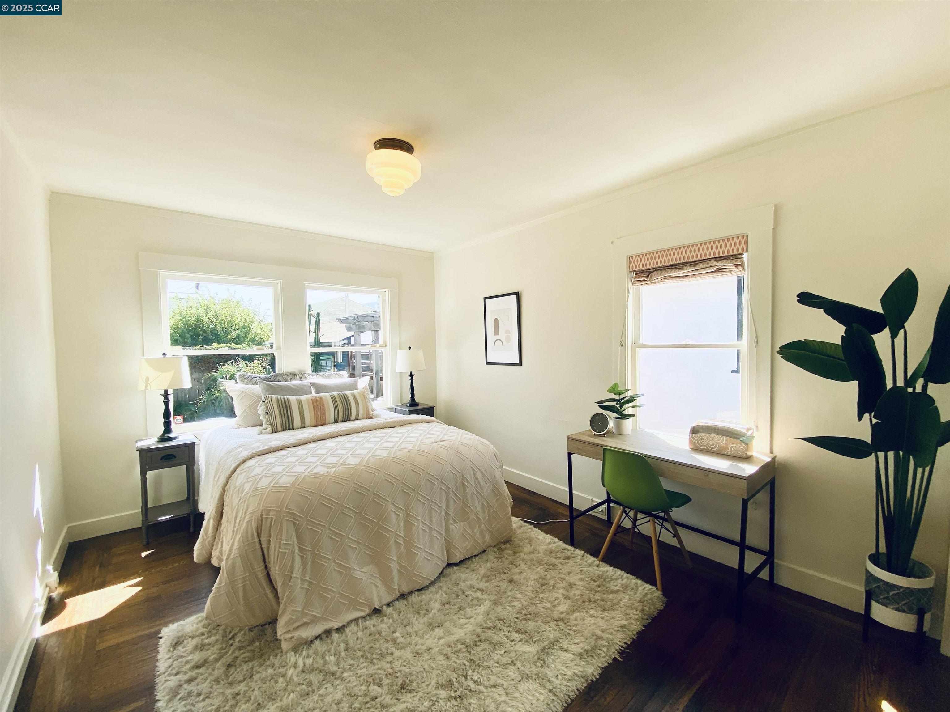 Detail Gallery Image 17 of 29 For 725 43rd Street, Oakland,  CA 94609 - 2 Beds | 1 Baths