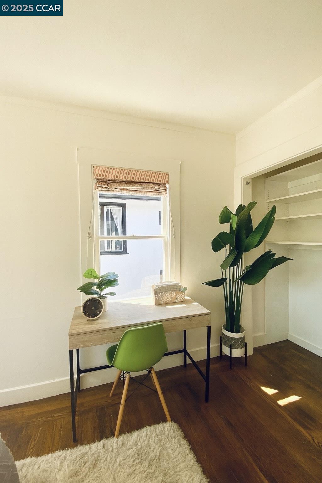 Detail Gallery Image 19 of 29 For 725 43rd Street, Oakland,  CA 94609 - 2 Beds | 1 Baths