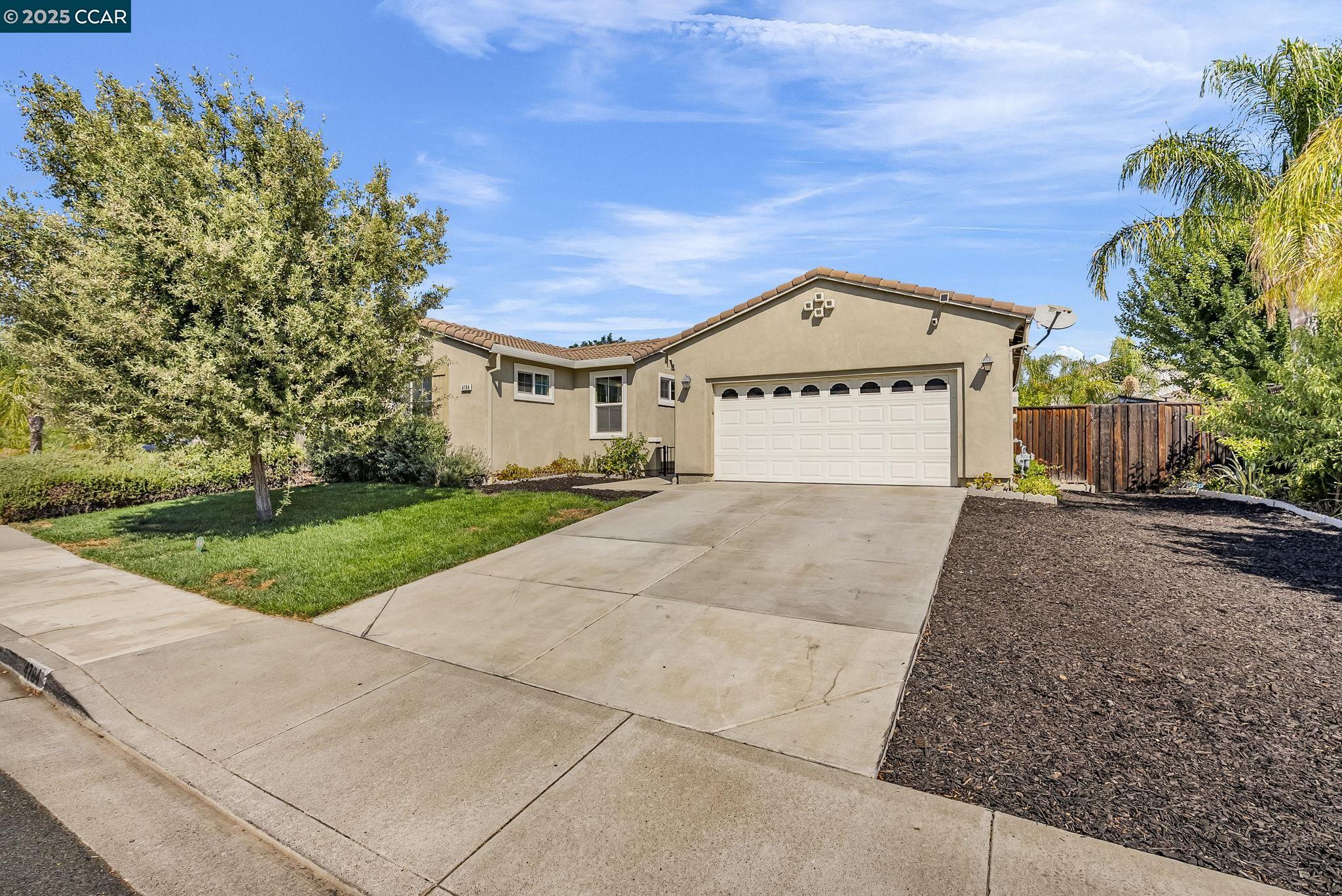 Detail Gallery Image 1 of 60 For 4784 Braemar St, Antioch,  CA 94531 - 4 Beds | 2/1 Baths
