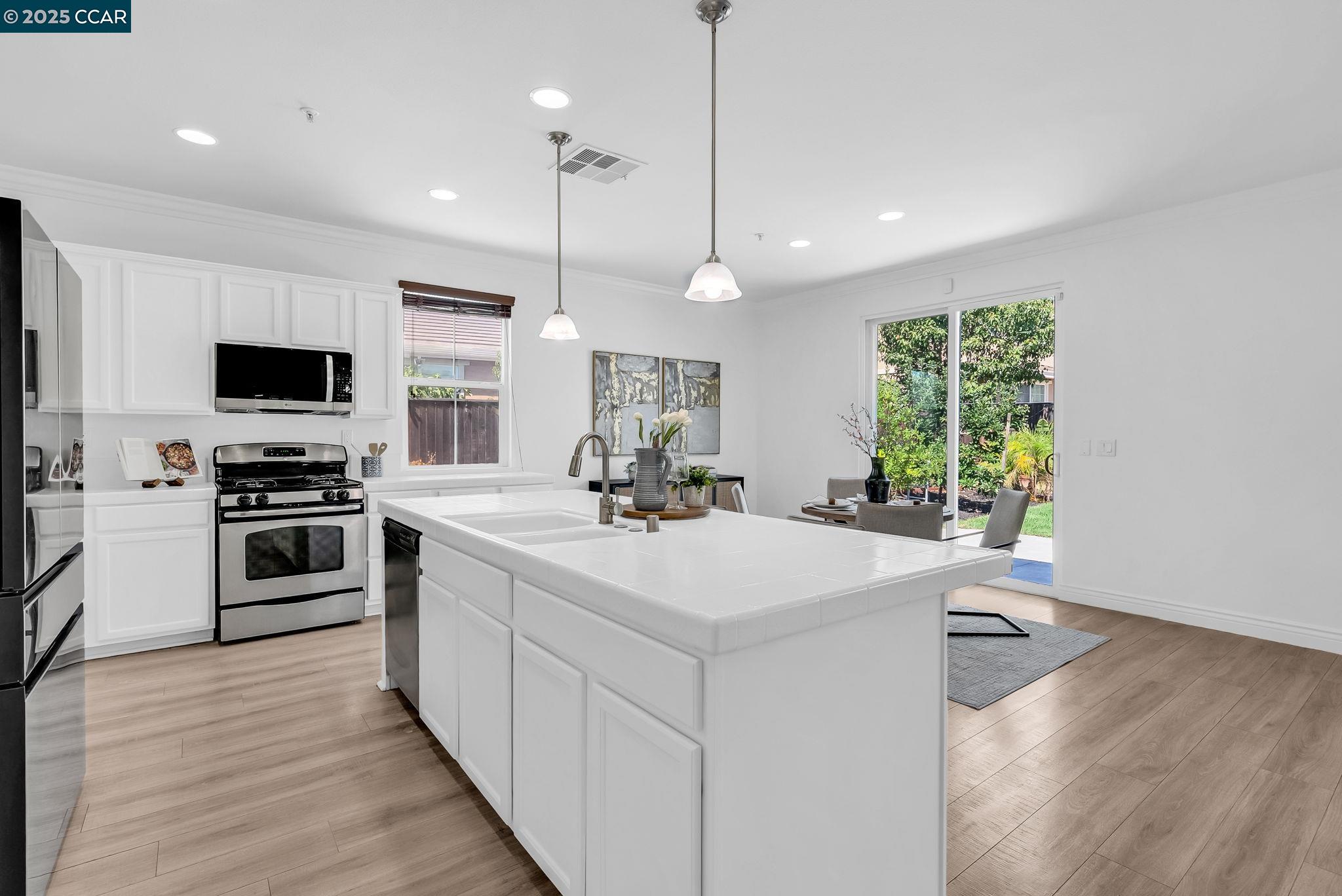 Detail Gallery Image 18 of 60 For 4784 Braemar St, Antioch,  CA 94531 - 4 Beds | 2/1 Baths
