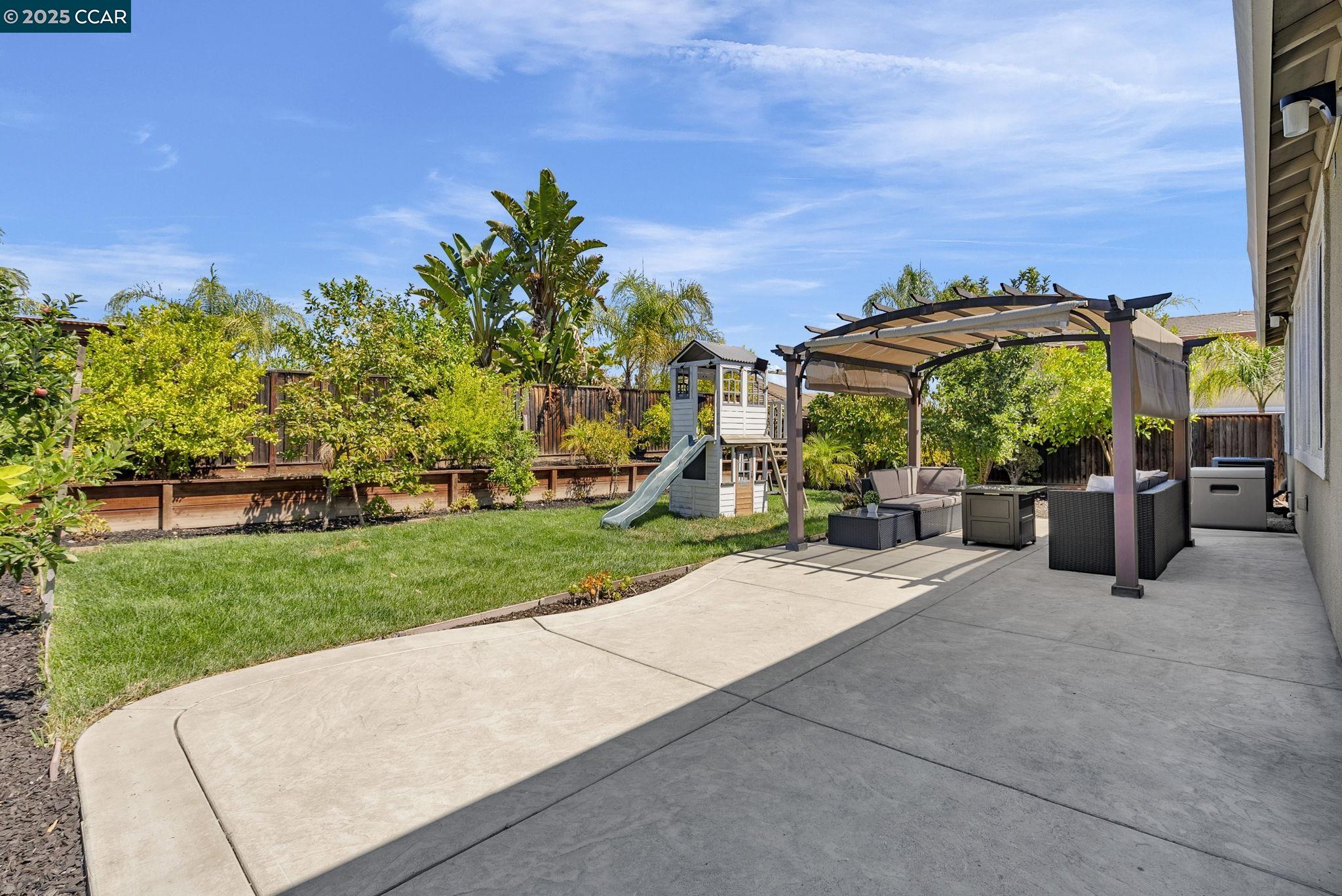 Detail Gallery Image 40 of 60 For 4784 Braemar St, Antioch,  CA 94531 - 4 Beds | 2/1 Baths