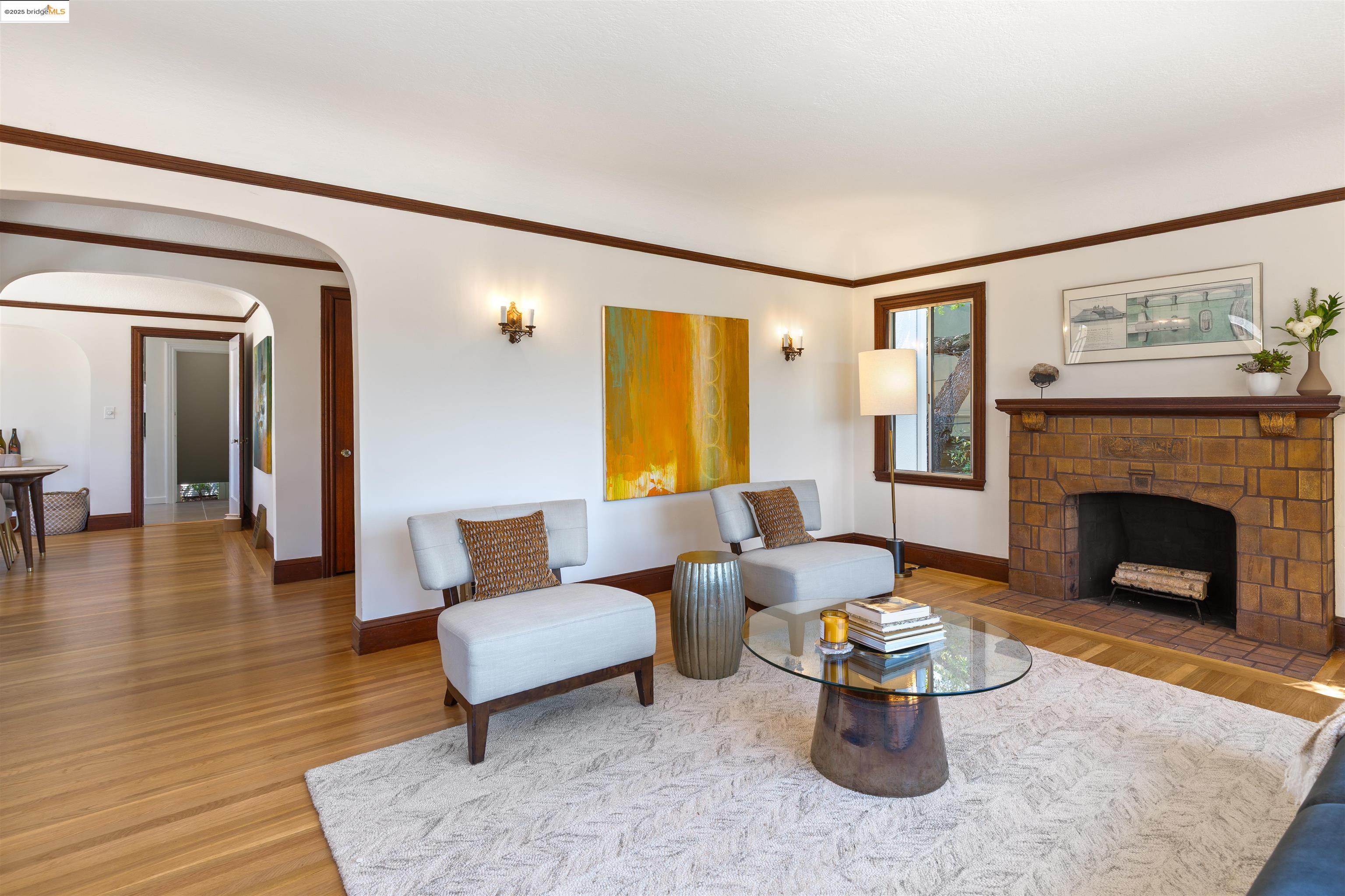 Detail Gallery Image 5 of 49 For 1351 Carlotta Ave, Berkeley,  CA 94703 - 5 Beds | 3 Baths