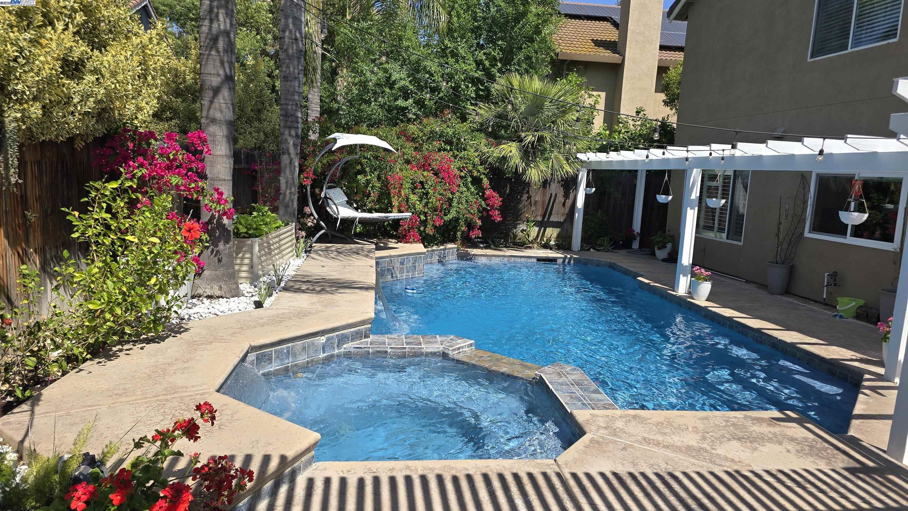 Detail Gallery Image 1 of 1 For 1431 Hepburn St, Tracy,  CA 95376 - 4 Beds | 2/1 Baths