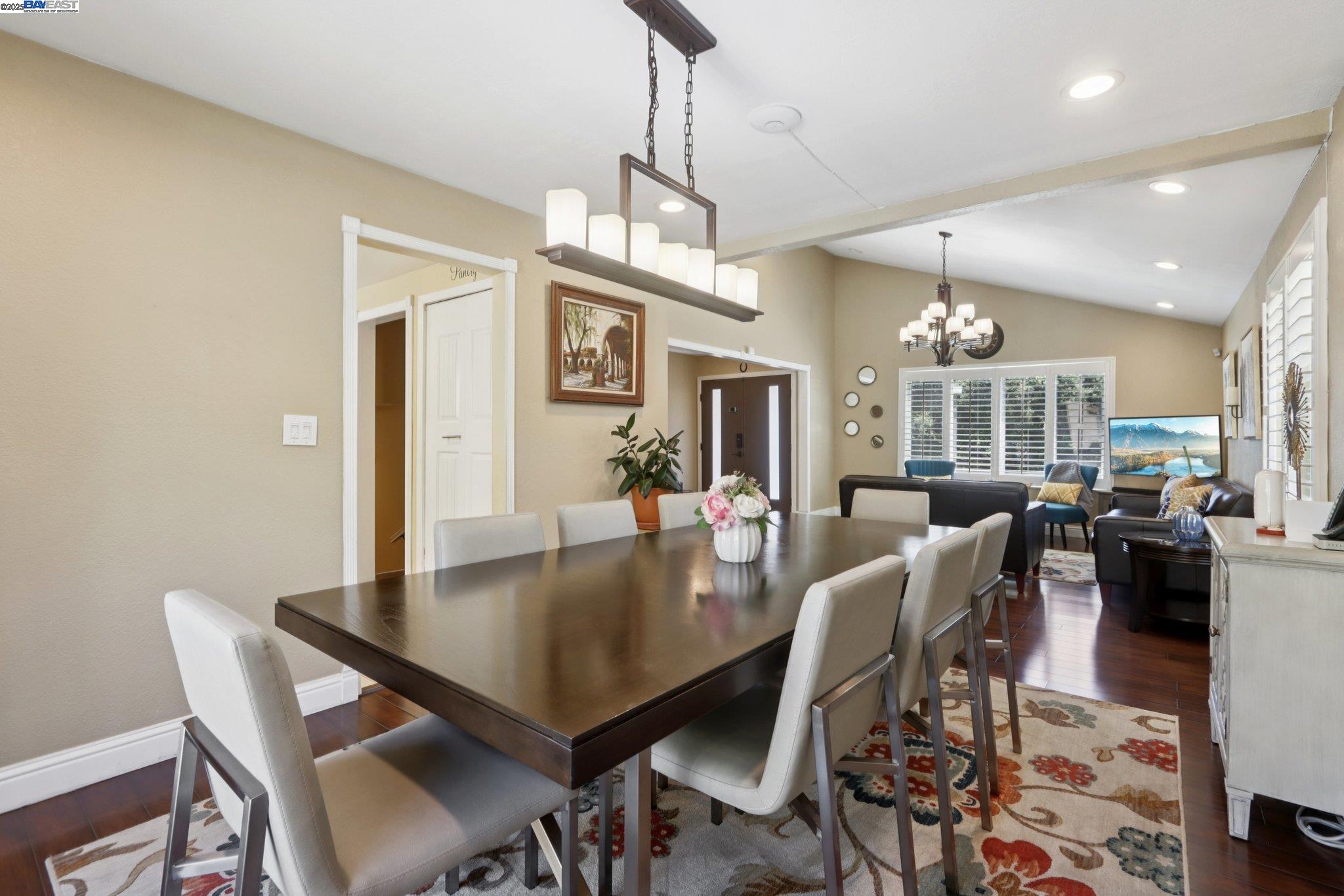 Detail Gallery Image 9 of 46 For 27978 Dobbel Ave, Hayward,  CA 94542 - 3 Beds | 2/1 Baths