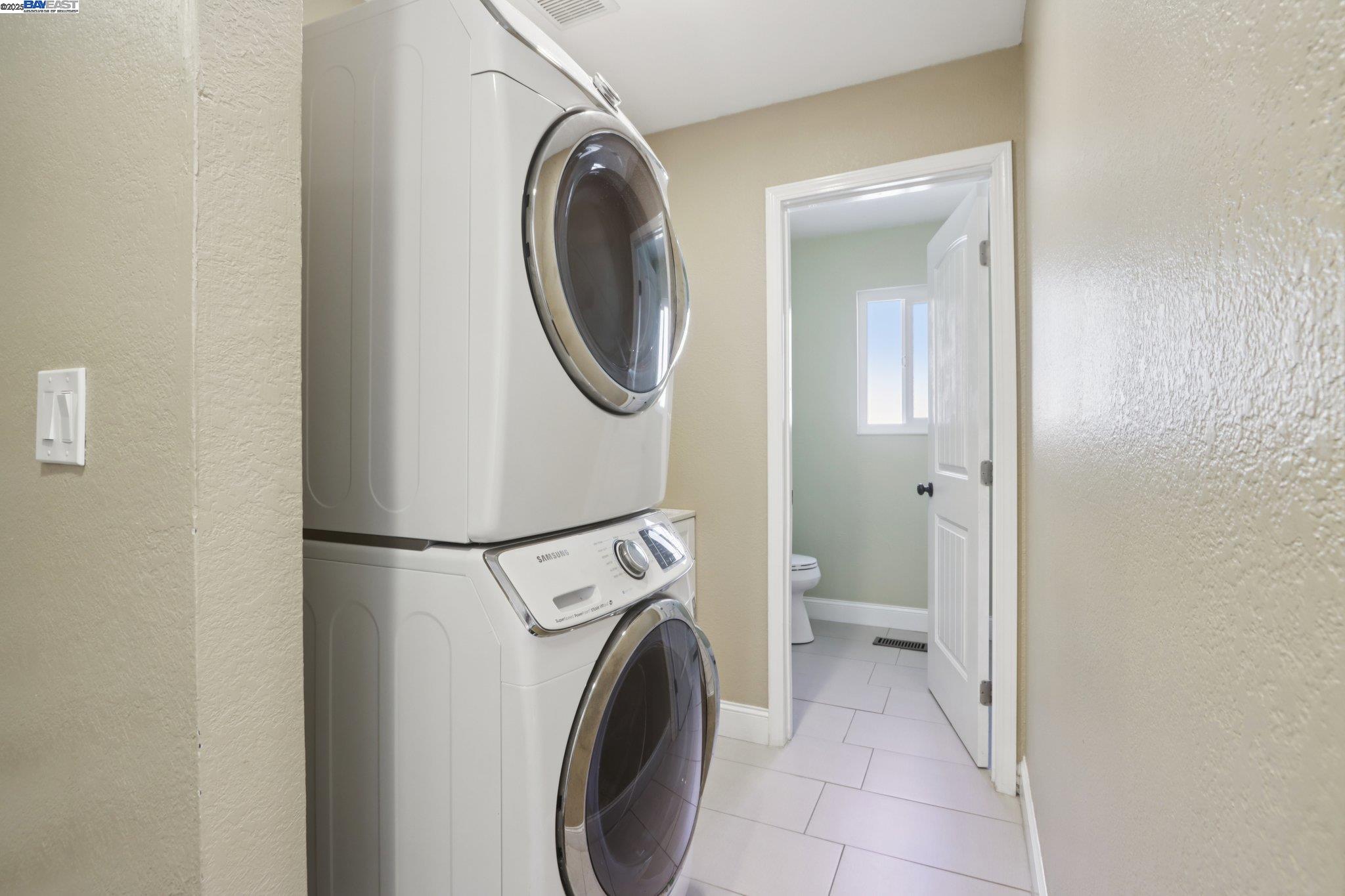 Detail Gallery Image 18 of 46 For 27978 Dobbel Ave, Hayward,  CA 94542 - 3 Beds | 2/1 Baths