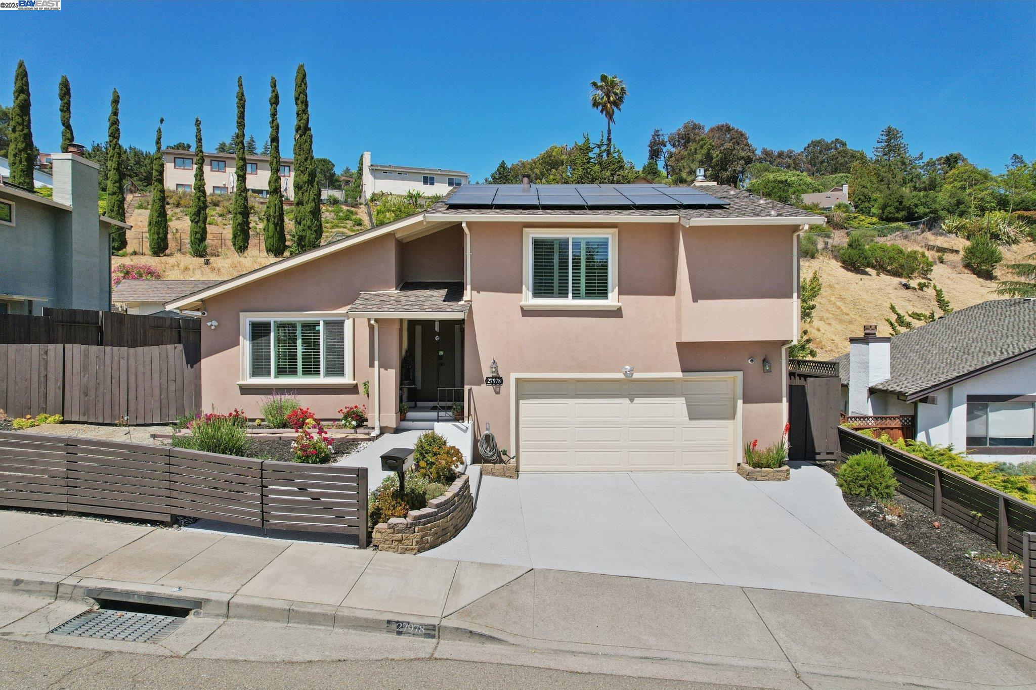 Detail Gallery Image 35 of 46 For 27978 Dobbel Ave, Hayward,  CA 94542 - 3 Beds | 2/1 Baths