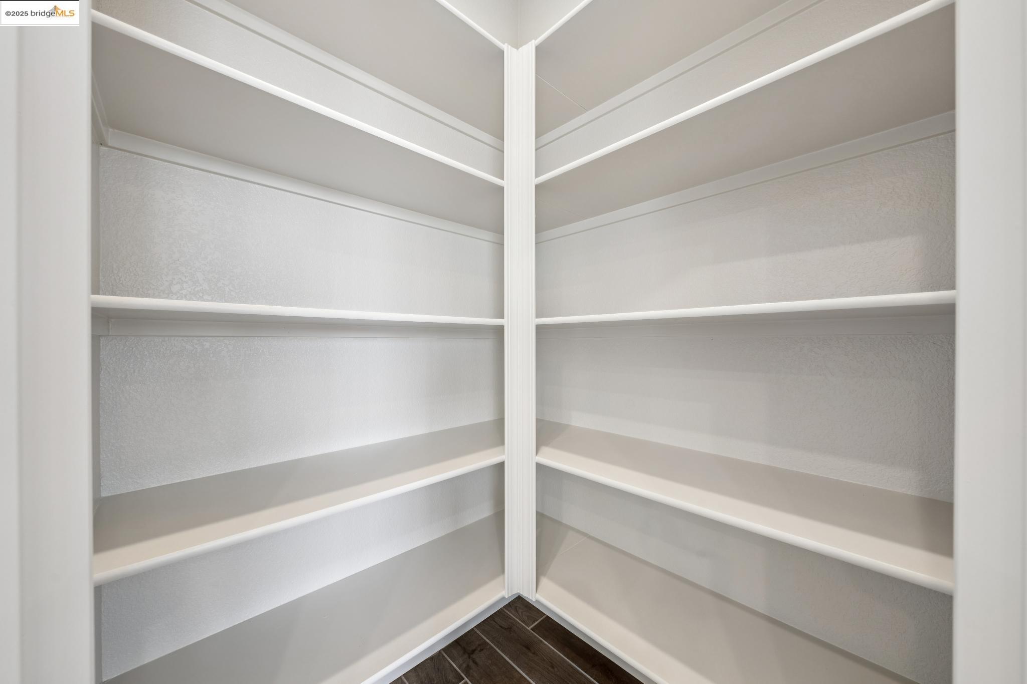 Detail Gallery Image 12 of 60 For 4105 Markovich Ct, Richmond,  CA 94806 - 4 Beds | 2 Baths