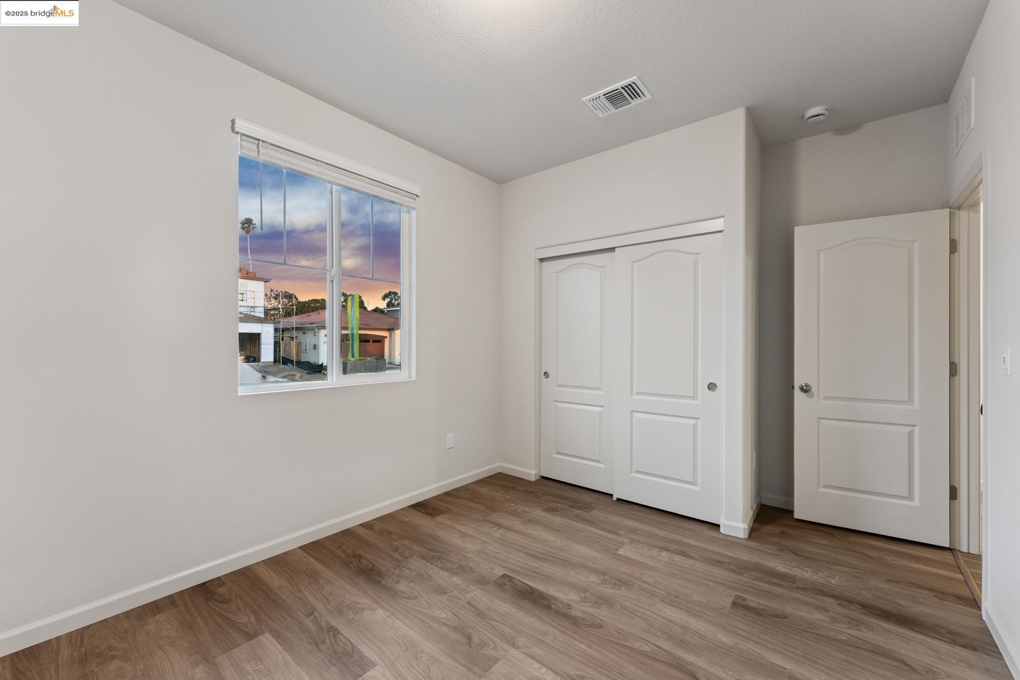 Detail Gallery Image 14 of 60 For 4105 Markovich Ct, Richmond,  CA 94806 - 4 Beds | 2 Baths