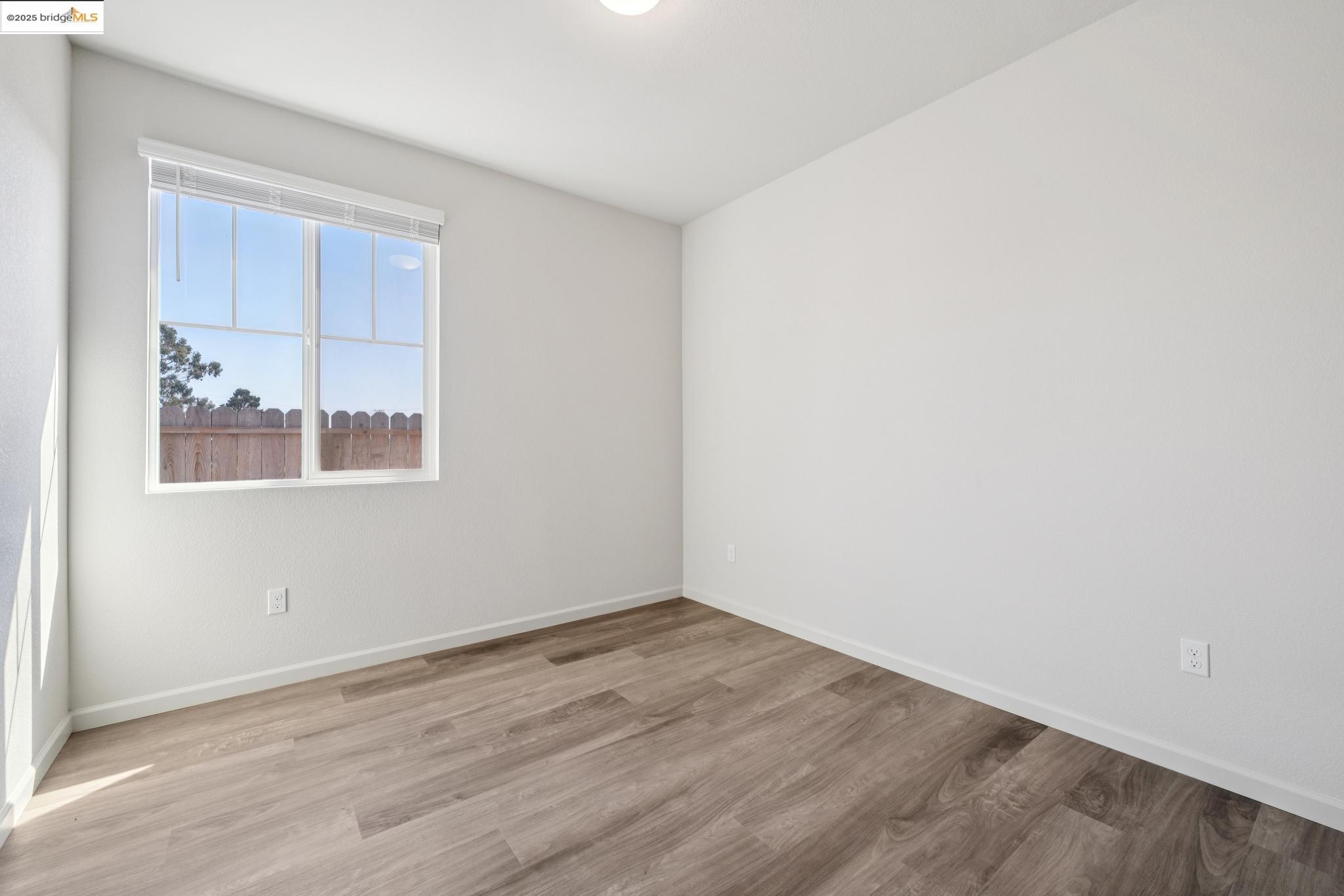 Detail Gallery Image 19 of 60 For 4105 Markovich Ct, Richmond,  CA 94806 - 4 Beds | 2 Baths
