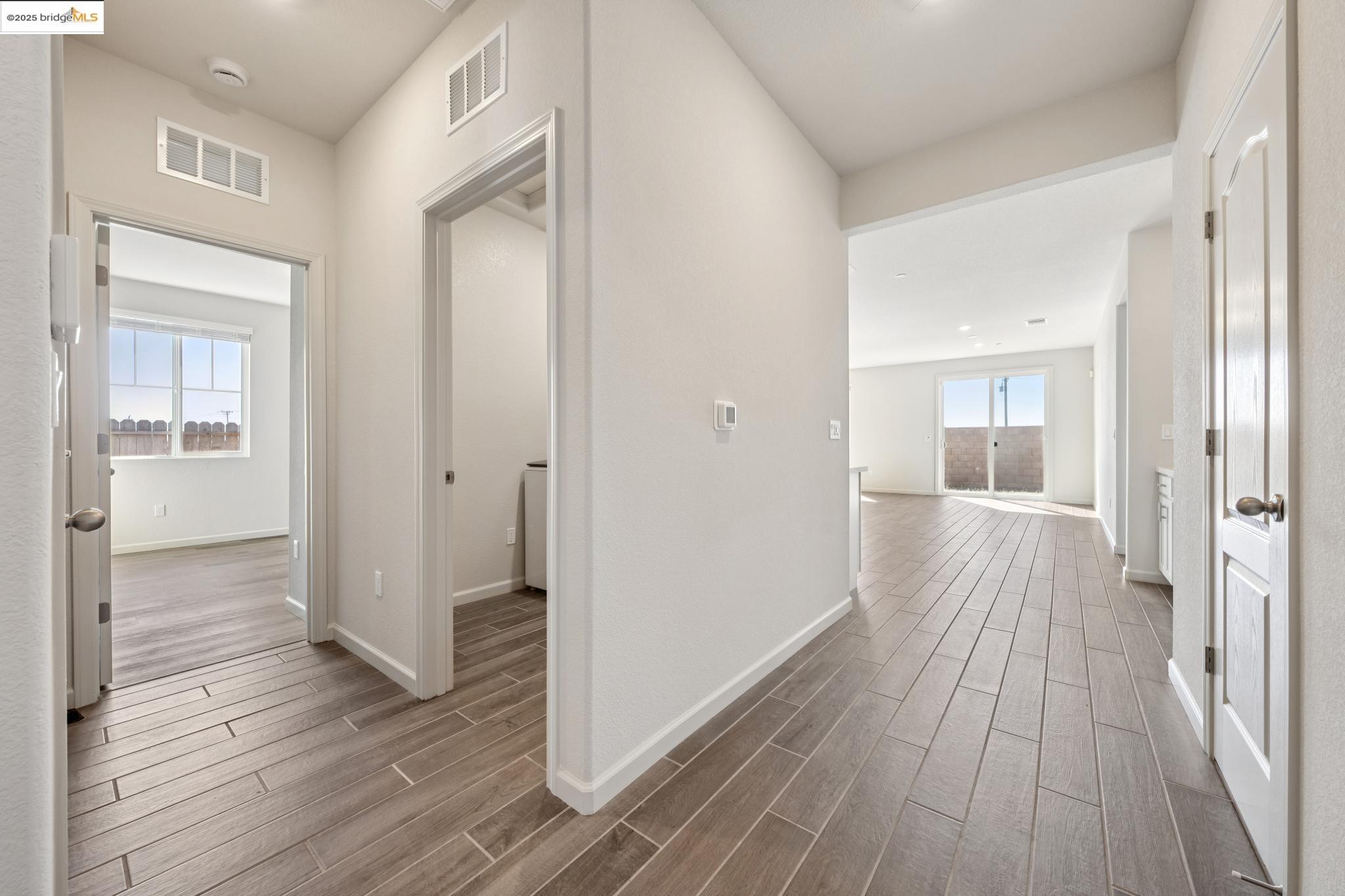 Detail Gallery Image 32 of 60 For 4105 Markovich Ct, Richmond,  CA 94806 - 4 Beds | 2 Baths