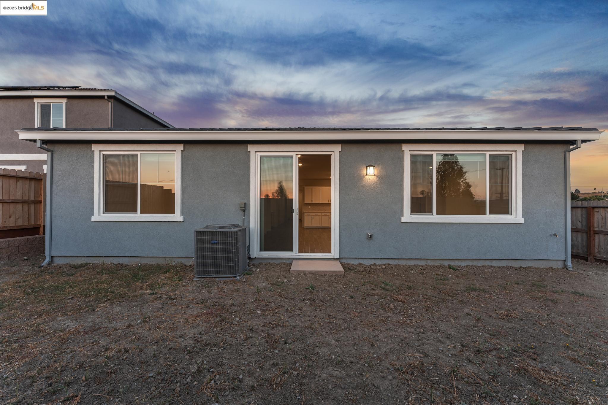 Detail Gallery Image 46 of 60 For 4105 Markovich Ct, Richmond,  CA 94806 - 4 Beds | 2 Baths