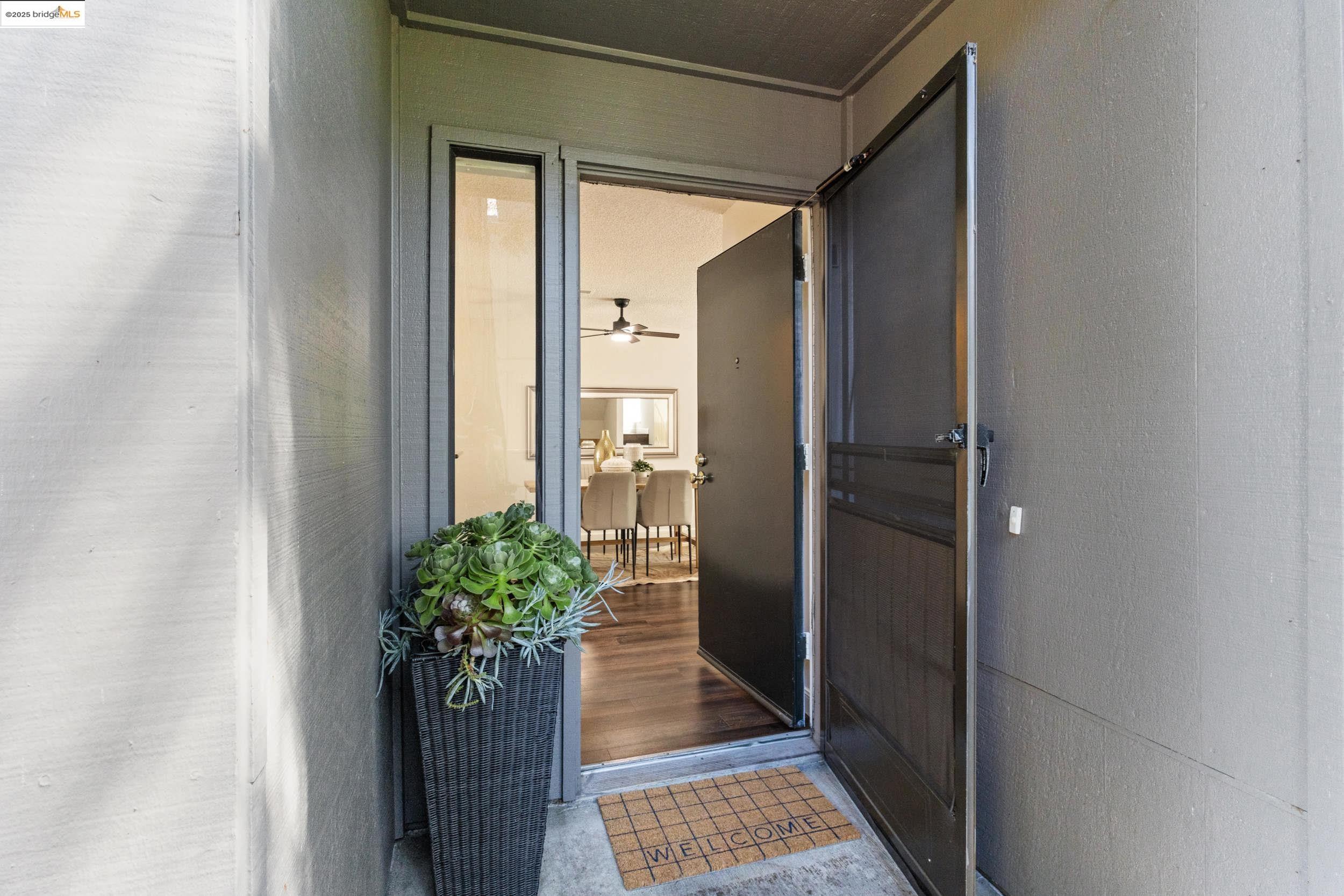 Photo #2: 41110012 Listing 