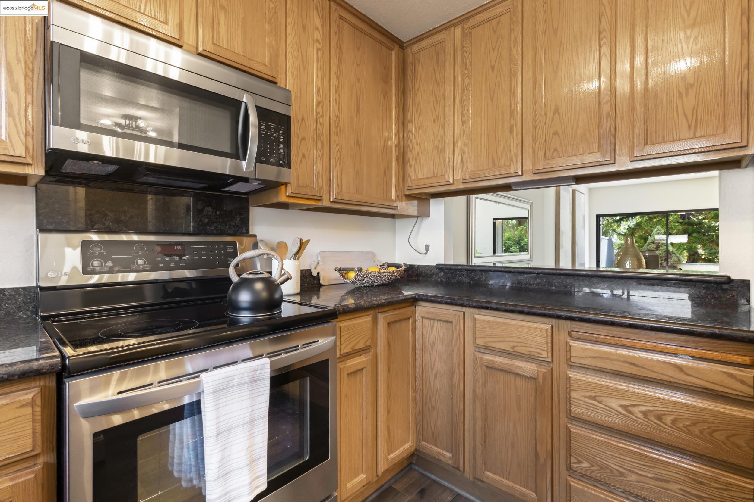 Photo #11: 41110012 Listing: Photo #11