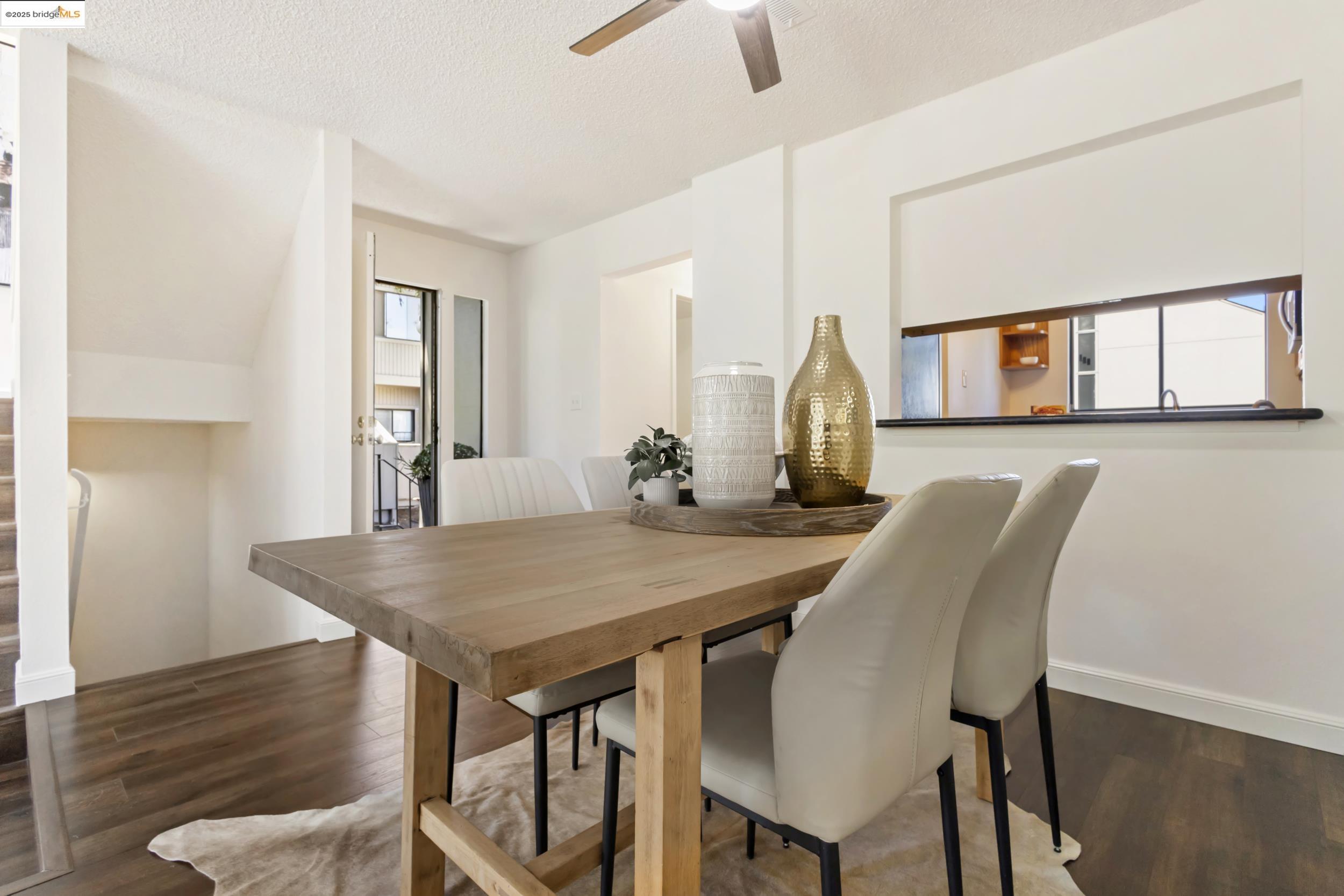 Photo #5: 41110012 Listing 
