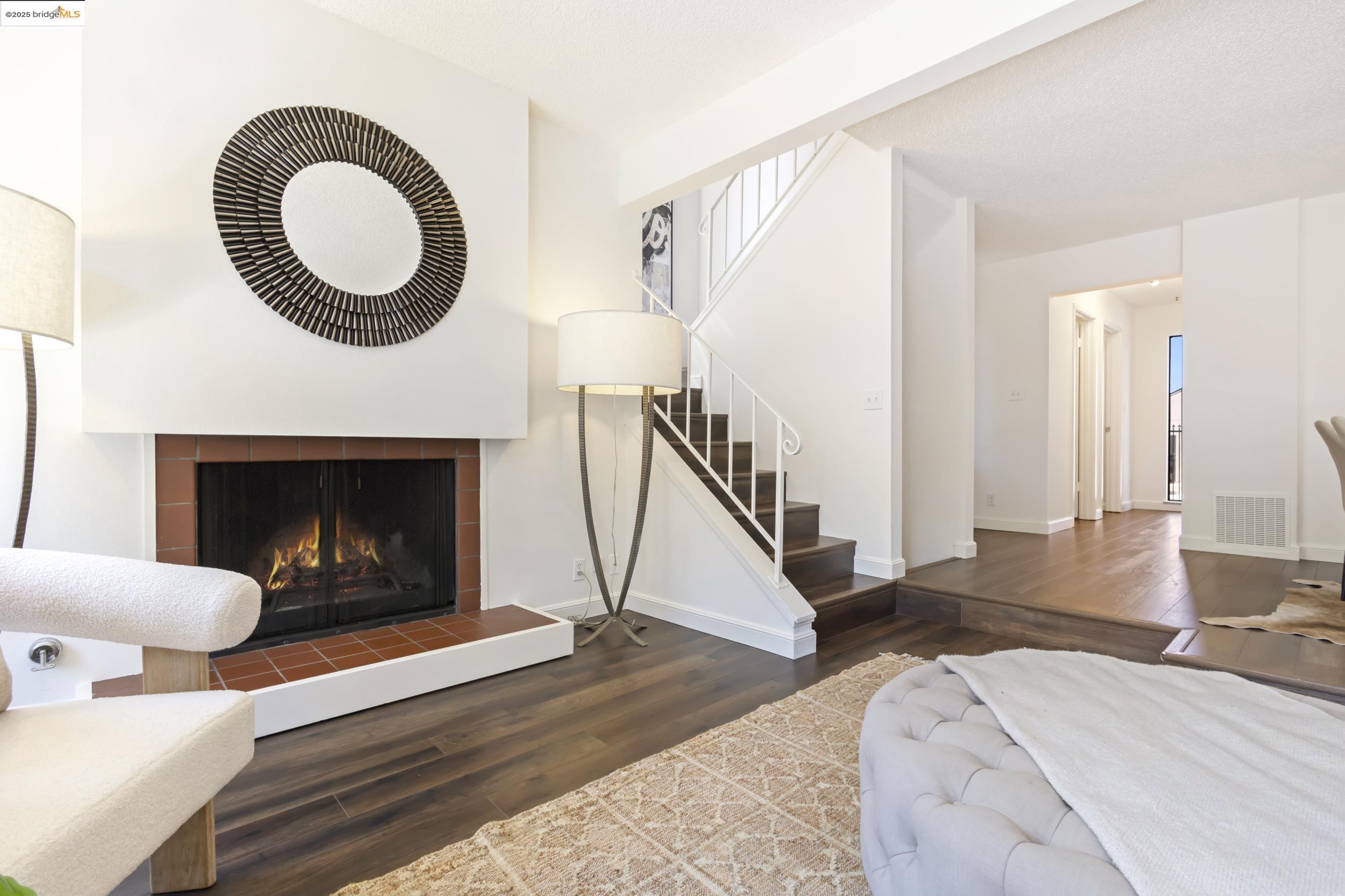 Photo #6: 41110012 Listing 