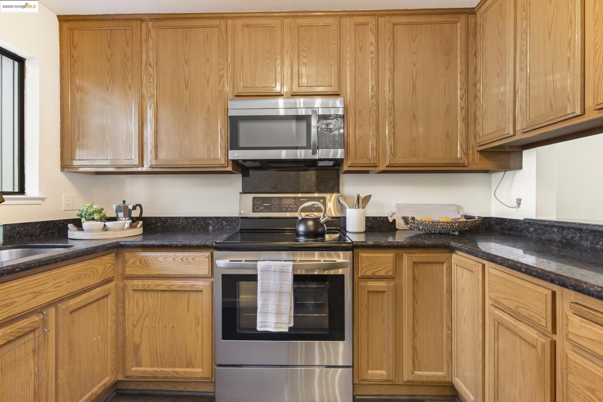 Photo #9: 41110012 Listing: Photo #9