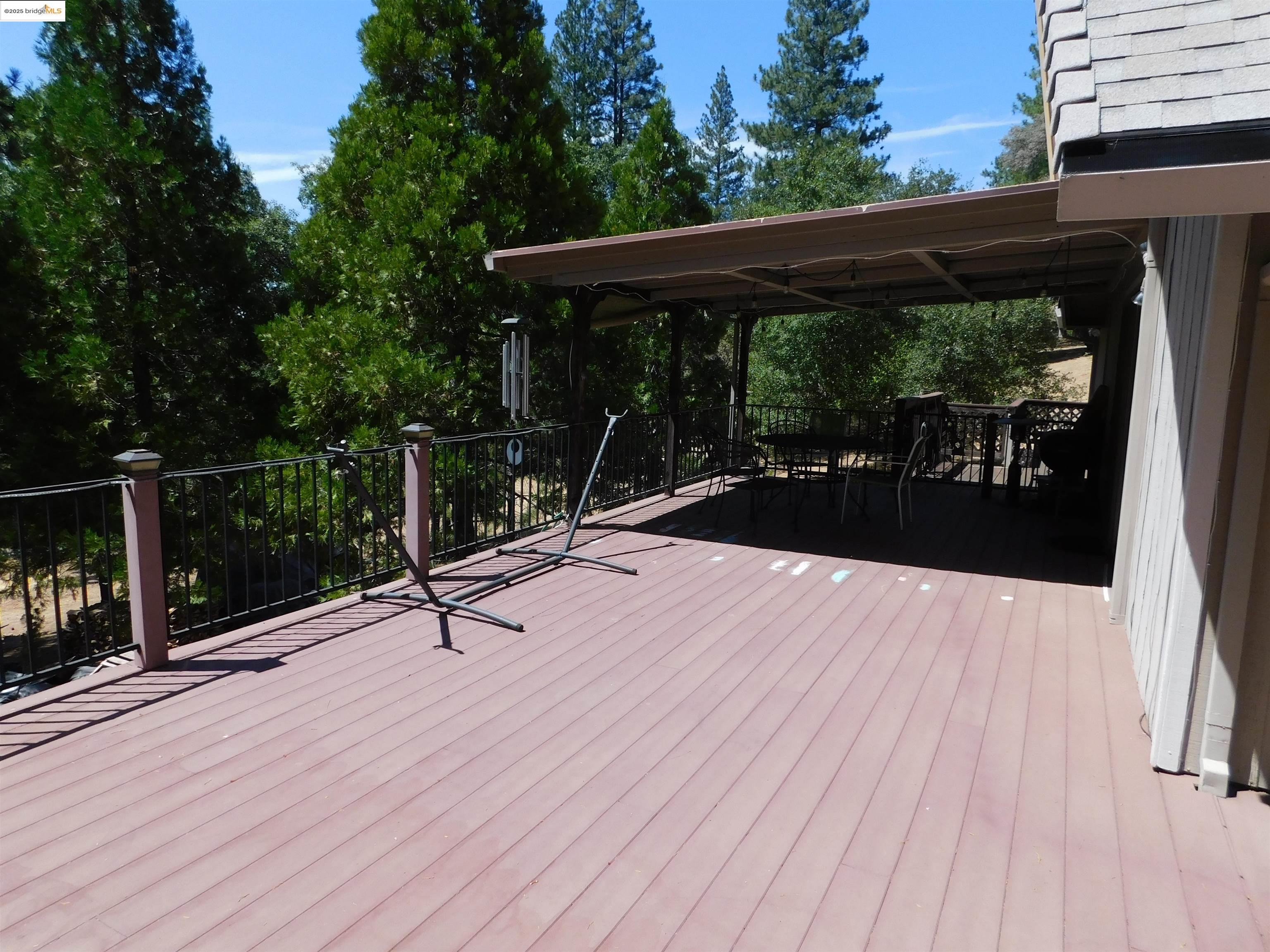 Detail Gallery Image 3 of 56 For 20704 Point View, Groveland,  CA 95321-9588 - 3 Beds | 2 Baths