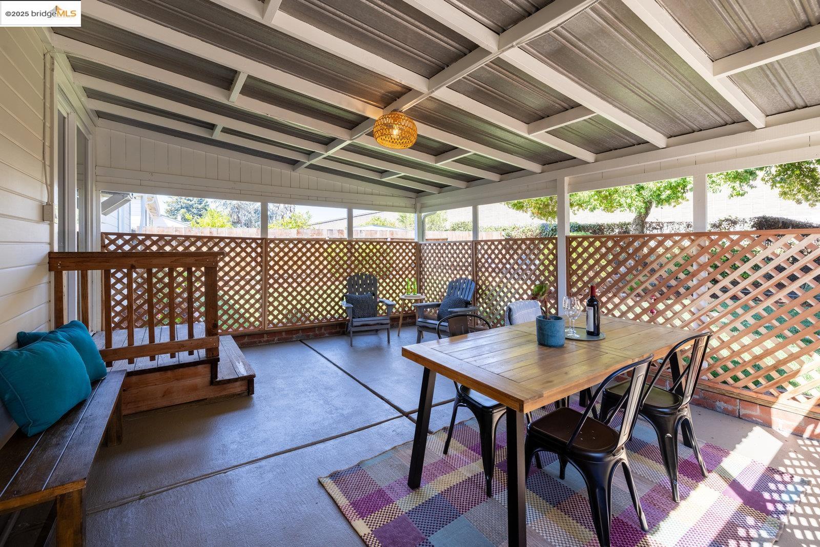 Detail Gallery Image 12 of 43 For 2234 Lobert St, Castro Valley,  CA 94546 - 2 Beds | 1 Baths