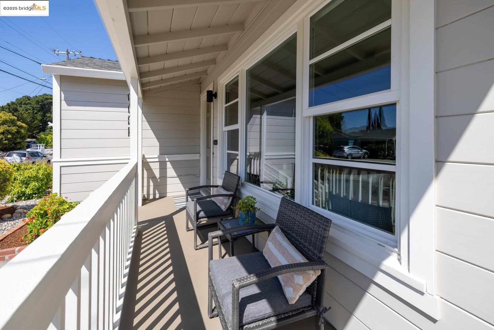 Detail Gallery Image 38 of 43 For 2234 Lobert St, Castro Valley,  CA 94546 - 2 Beds | 1 Baths