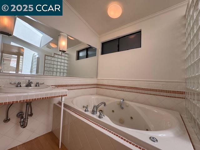 Detail Gallery Image 19 of 32 For 1755 Spyglass Lane, Moraga,  CA 94556 - 3 Beds | 2/1 Baths