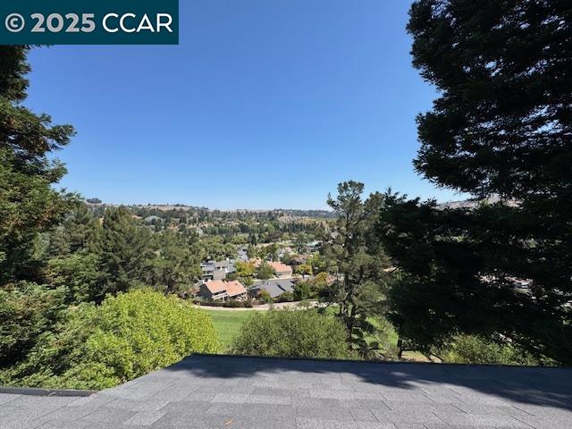 Detail Gallery Image 21 of 32 For 1755 Spyglass Lane, Moraga,  CA 94556 - 3 Beds | 2/1 Baths