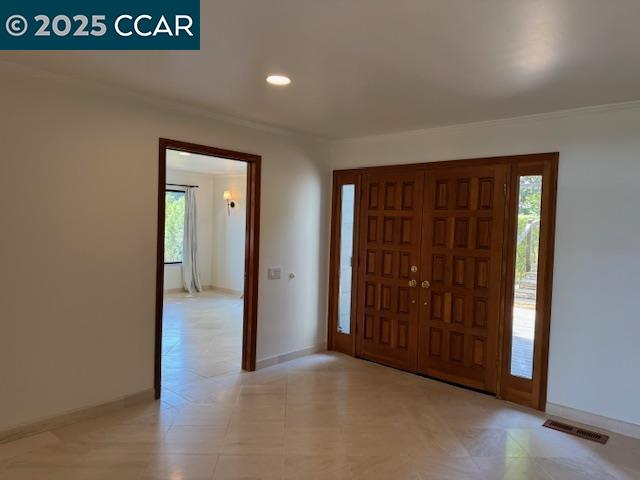 Detail Gallery Image 4 of 32 For 1755 Spyglass Lane, Moraga,  CA 94556 - 3 Beds | 2/1 Baths
