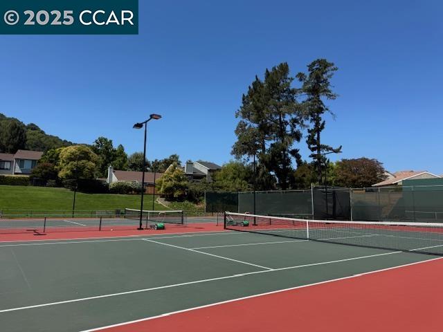 Detail Gallery Image 31 of 32 For 1755 Spyglass Lane, Moraga,  CA 94556 - 3 Beds | 2/1 Baths