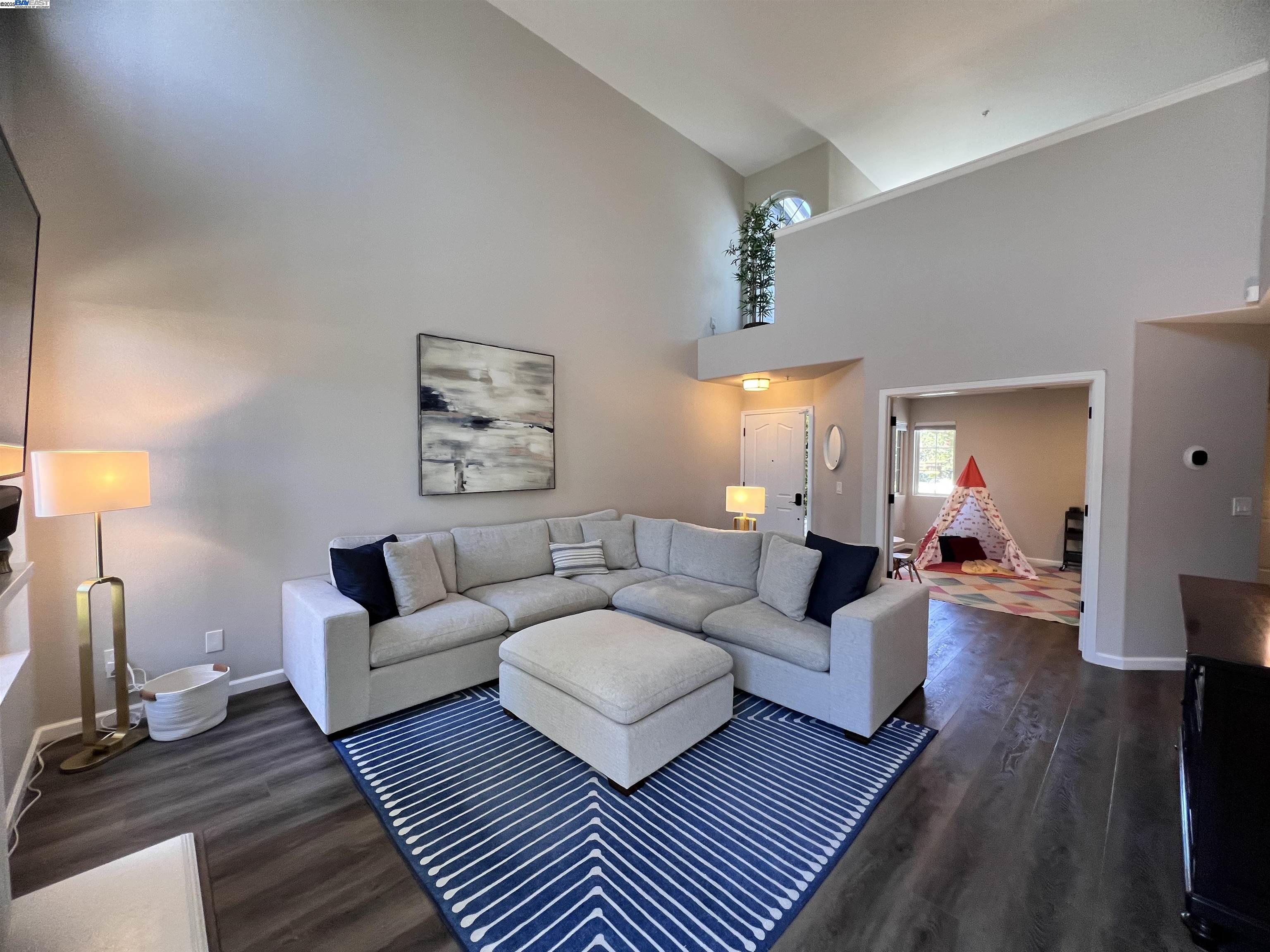 Photo #5: 41110023 Listing 