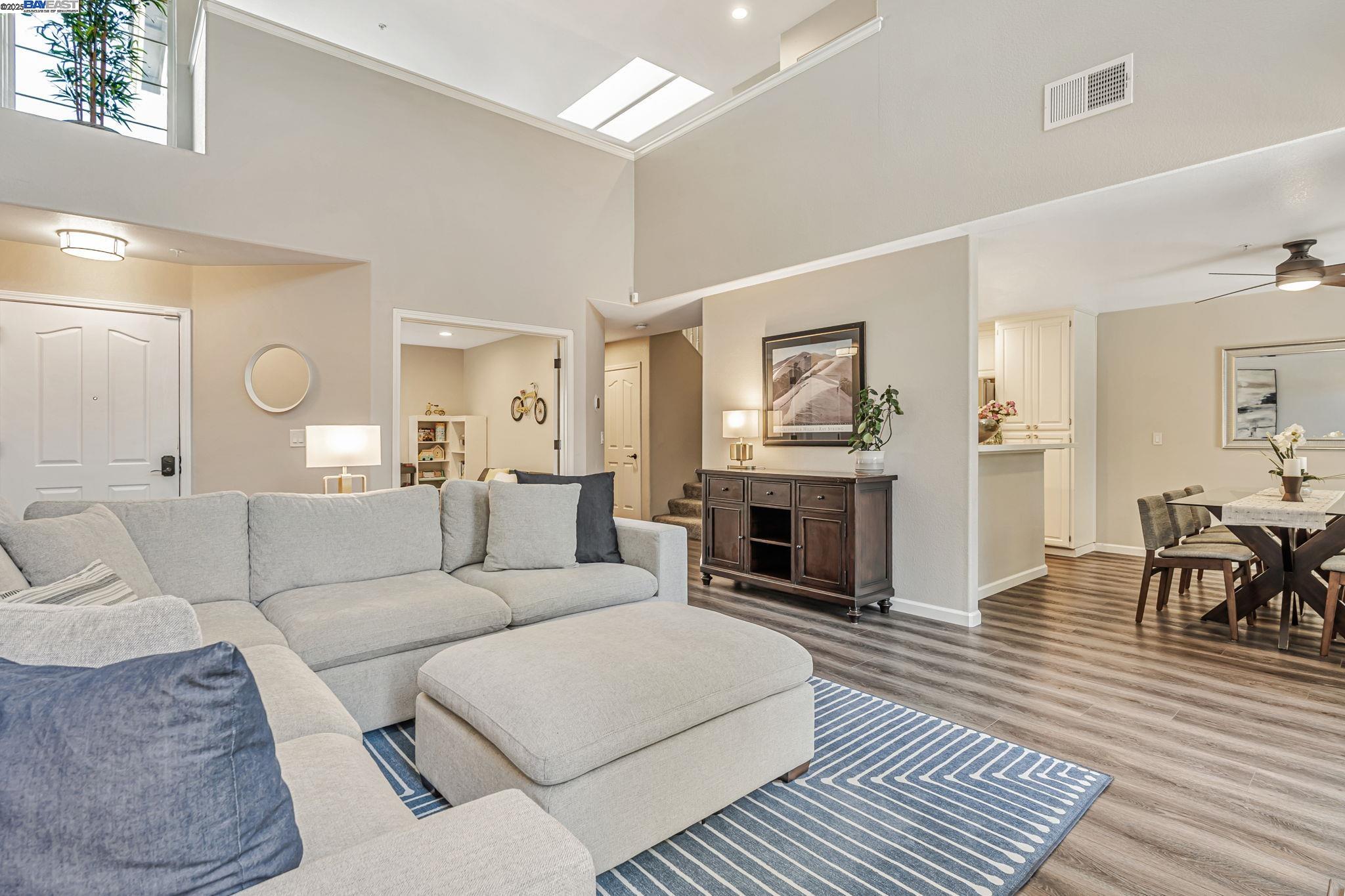 Photo #5: 41110023 Listing: Photo #5