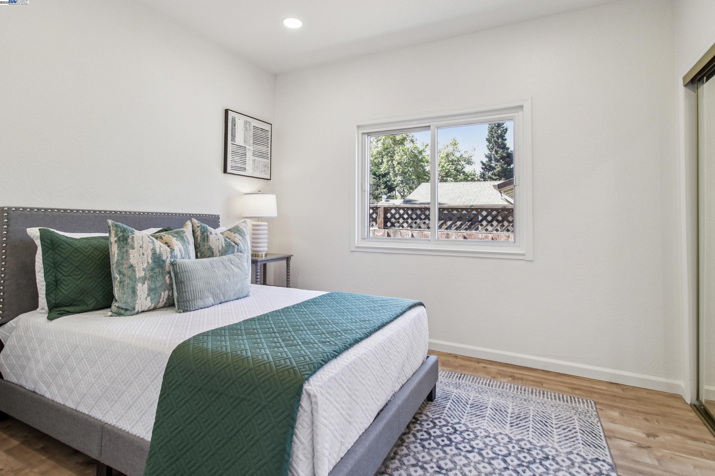 Detail Gallery Image 21 of 37 For 1900 Chestnut Street, Santa Clara,  CA 95054-1736 - 4 Beds | 3 Baths