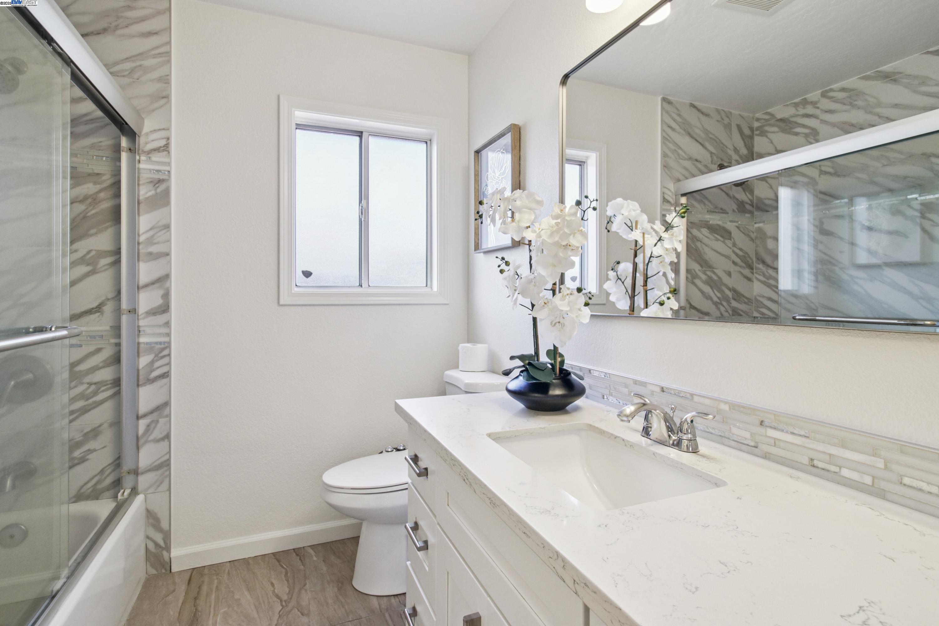 Detail Gallery Image 26 of 37 For 1900 Chestnut Street, Santa Clara,  CA 95054-1736 - 4 Beds | 3 Baths