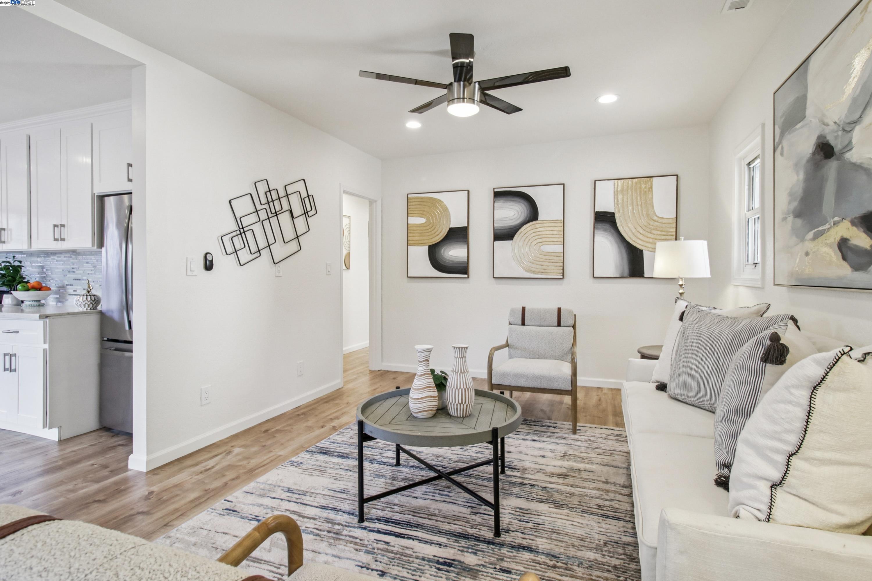 Detail Gallery Image 7 of 37 For 1900 Chestnut Street, Santa Clara,  CA 95054-1736 - 4 Beds | 3 Baths
