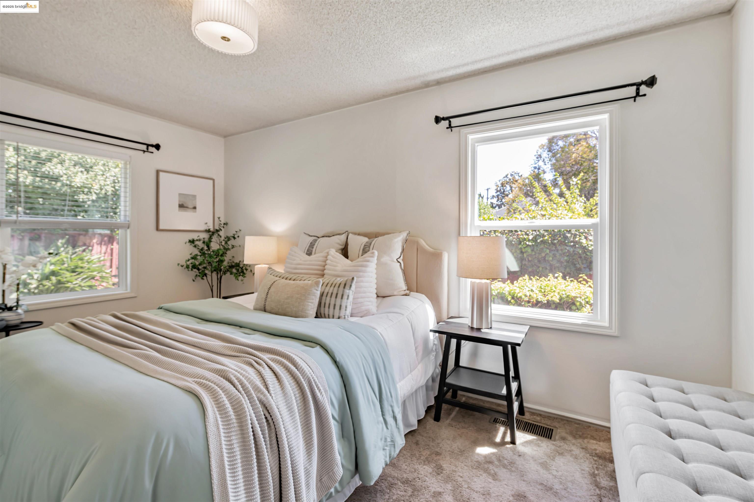 Detail Gallery Image 6 of 22 For 197 Georgia Way, San Leandro,  CA 94577 - 3 Beds | 2 Baths