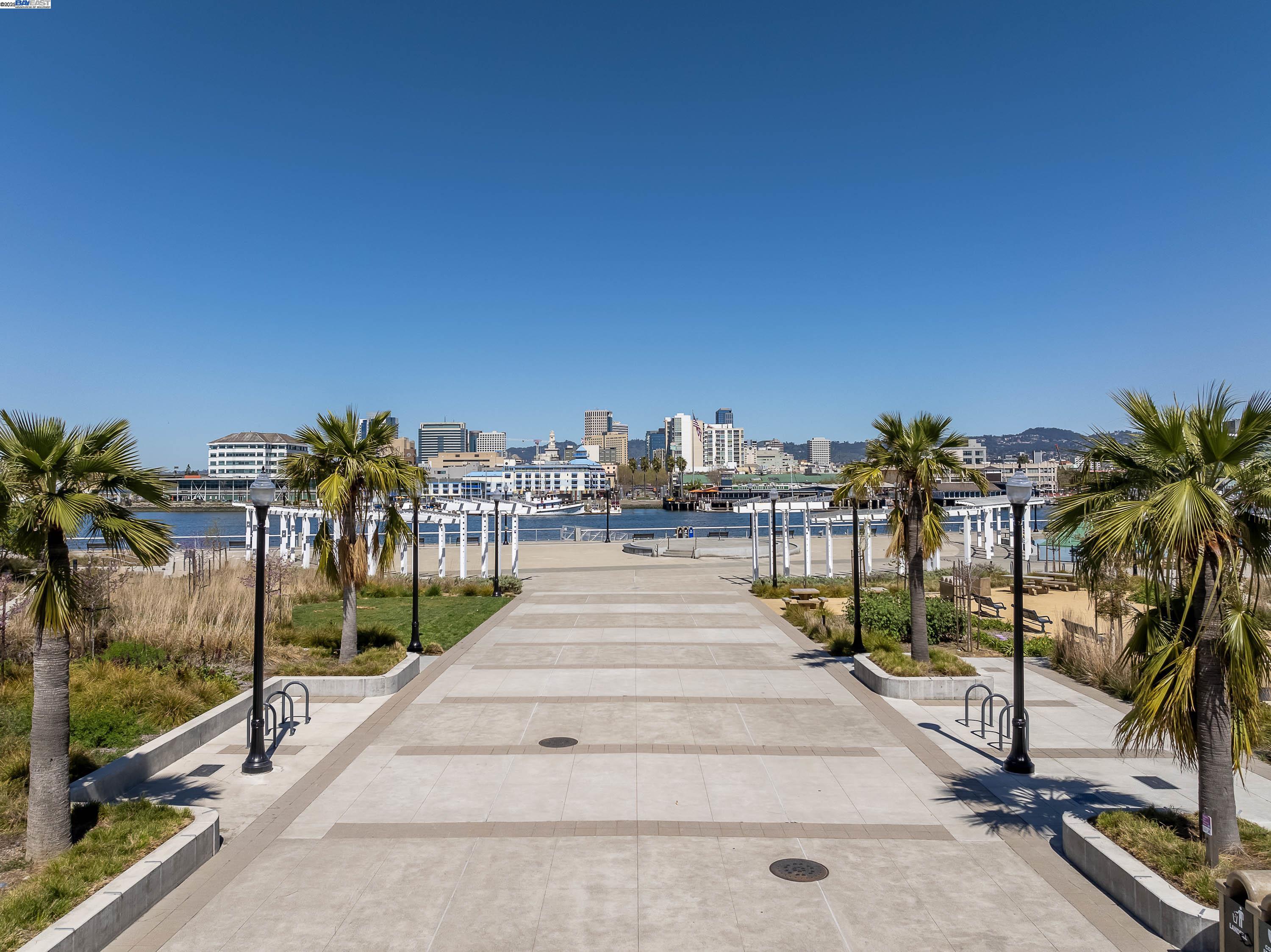 Detail Gallery Image 33 of 37 For 538 Martin Mariner Ave, Alameda,  CA 94501 - 3 Beds | 2/1 Baths