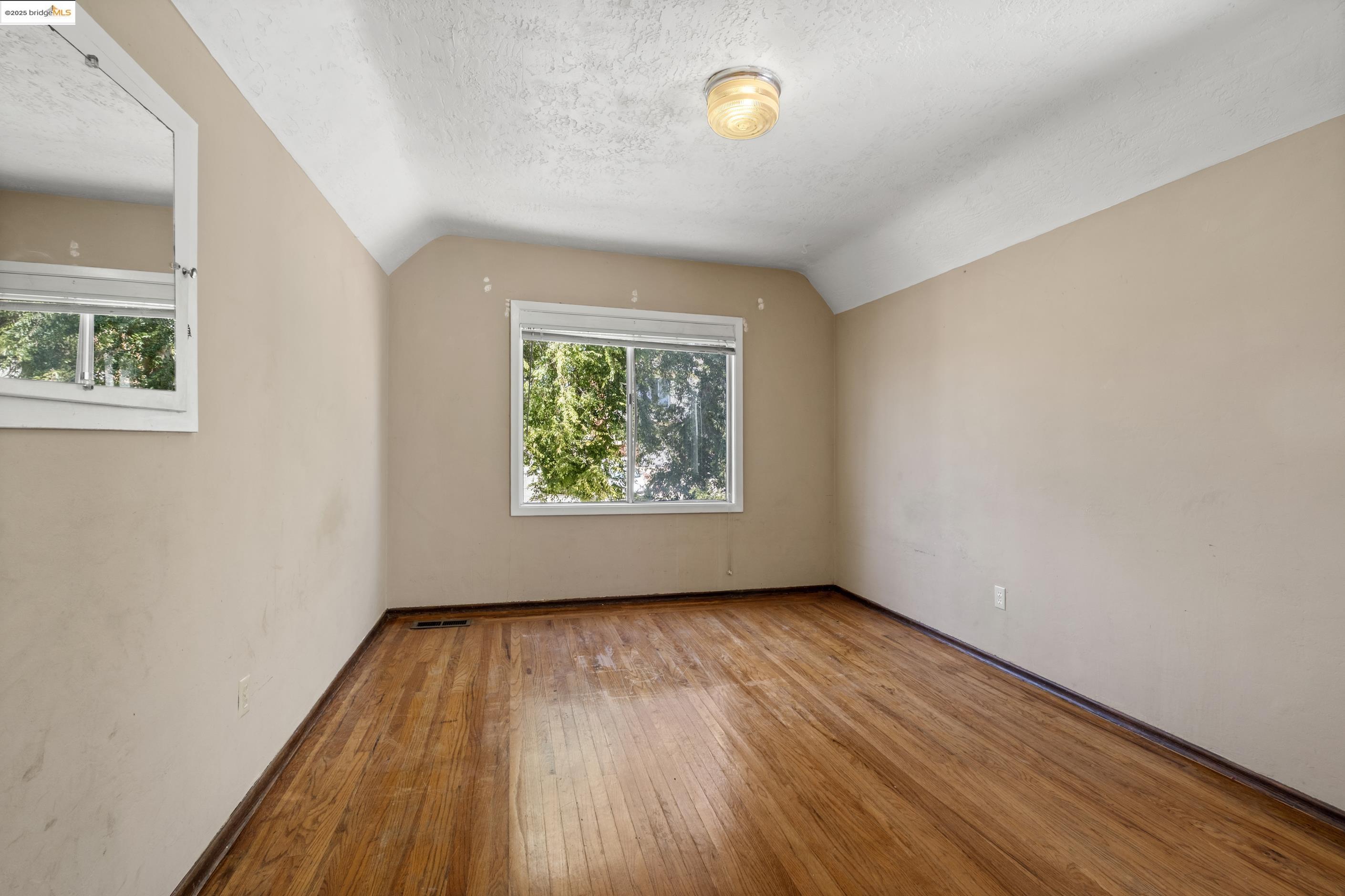 Detail Gallery Image 19 of 31 For 6620 Hill St, El Cerrito,  CA 94530 - 2 Beds | 1 Baths